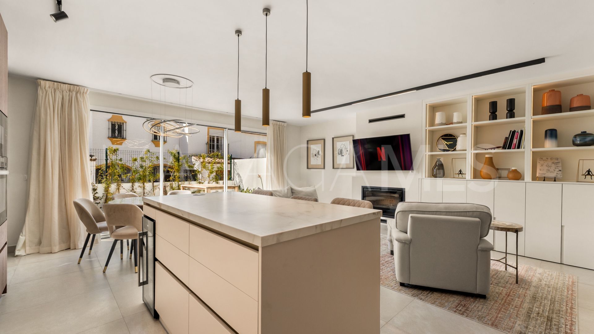 Maison de ville for sale in El Campanario