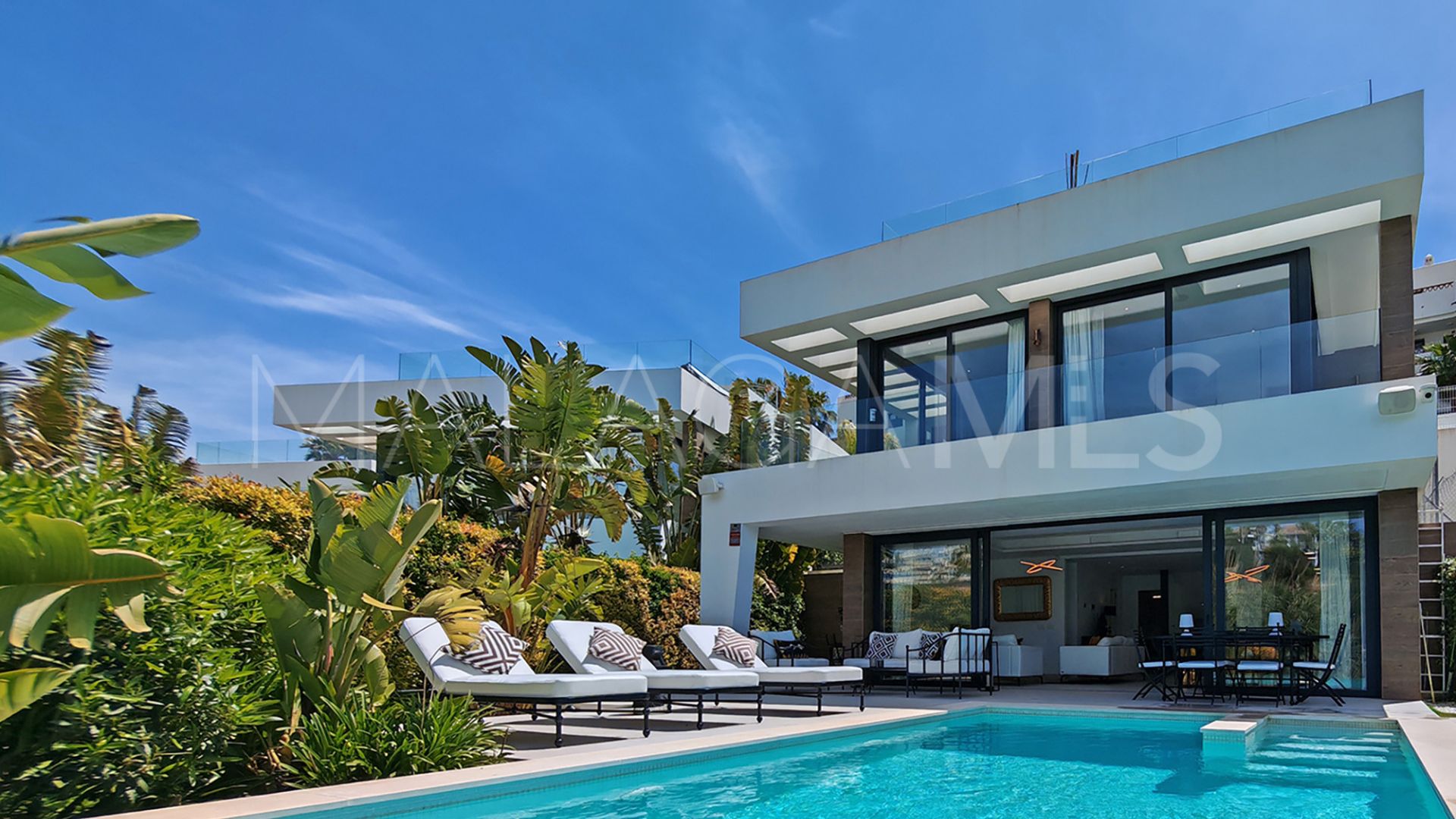 Villa for sale in La Resina Golf