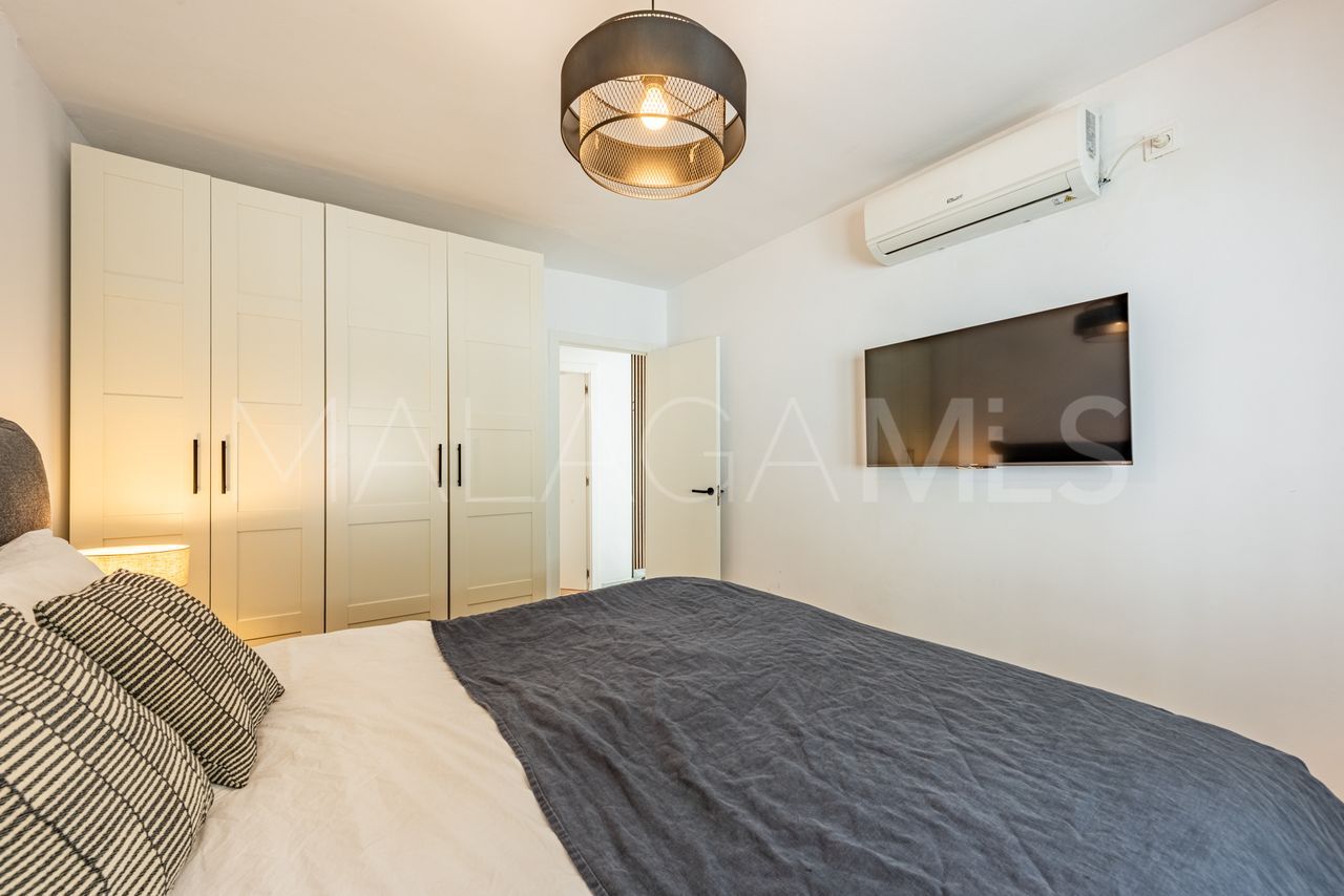 Villa for sale in Nueva Andalucia