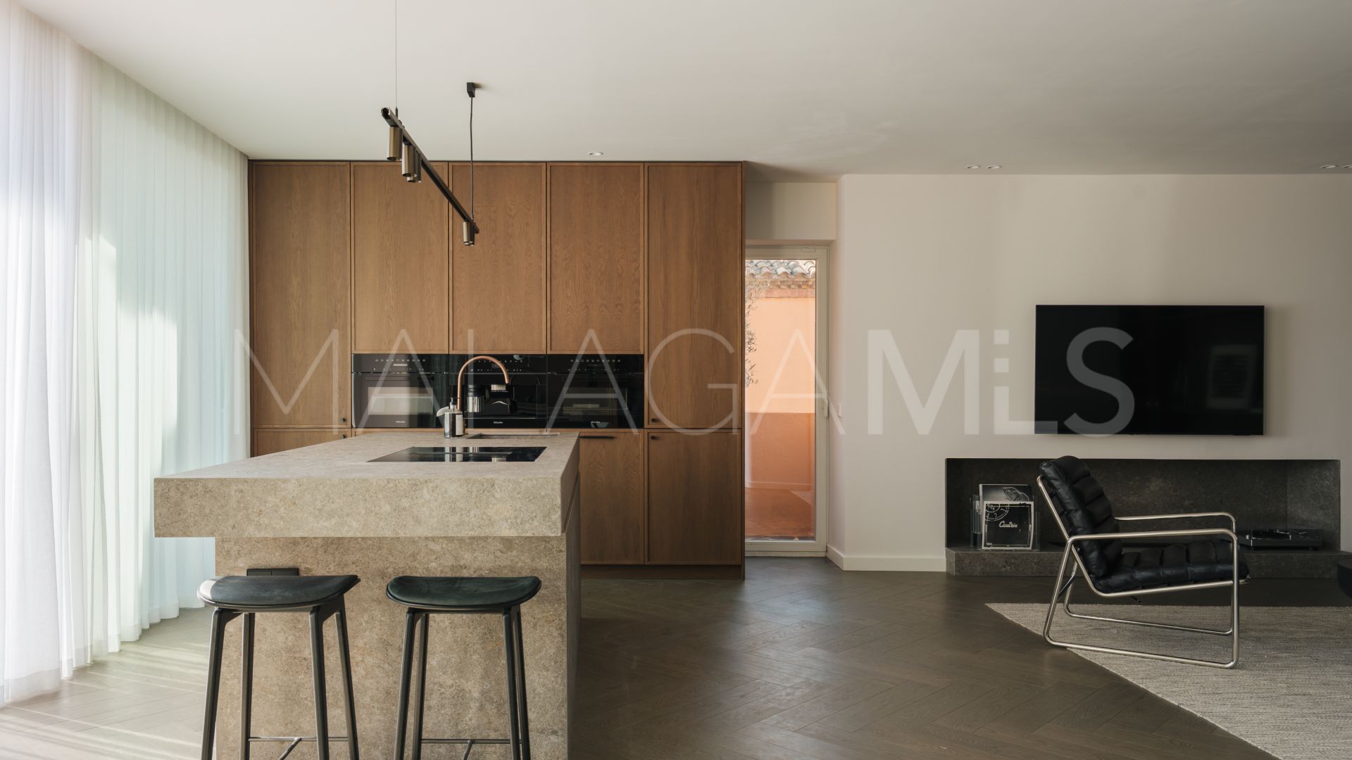 Atico duplex with 4 bedrooms for sale in La Cerquilla