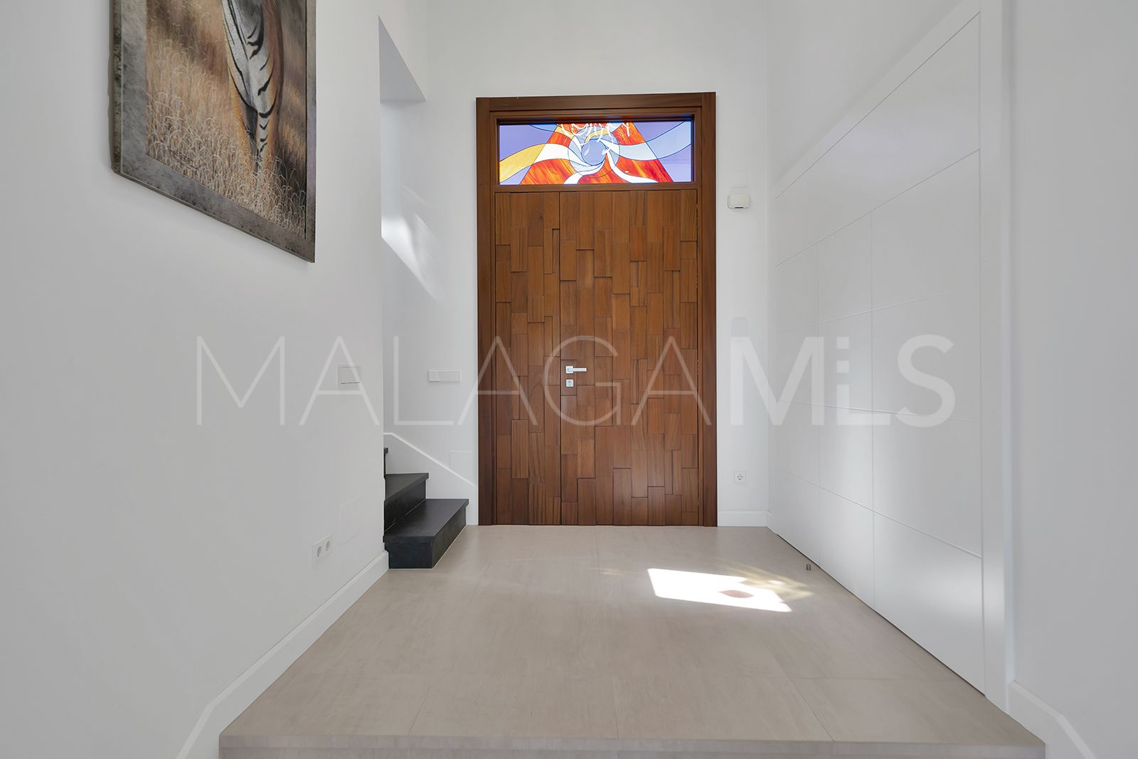Villa for sale in Las Lomas de Nueva Andalucia