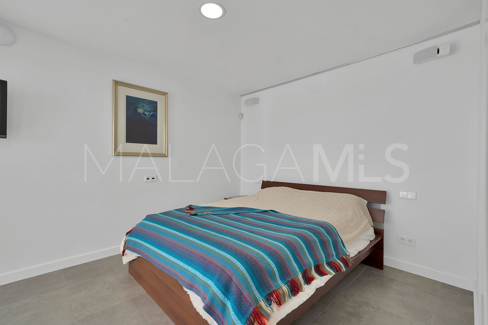 Villa for sale in Las Lomas de Nueva Andalucia