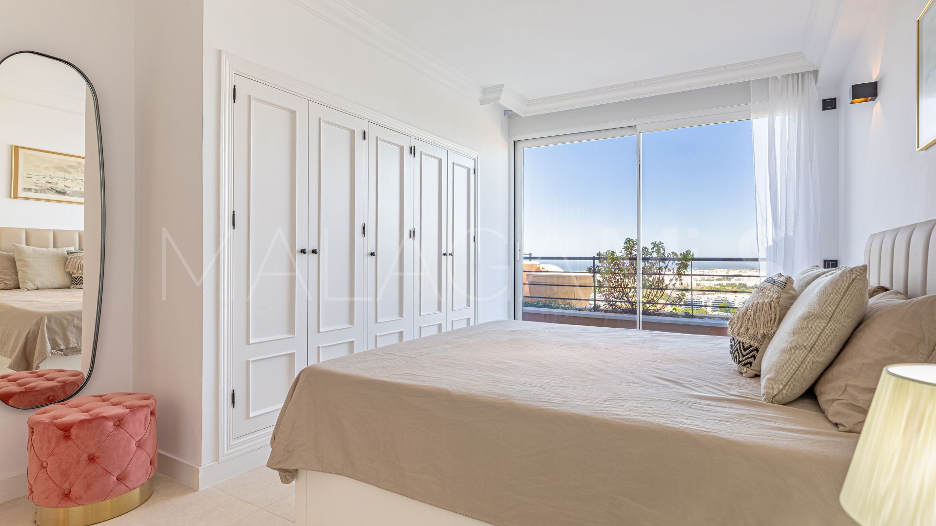 Apartamento for sale with 2 bedrooms in Magna Marbella