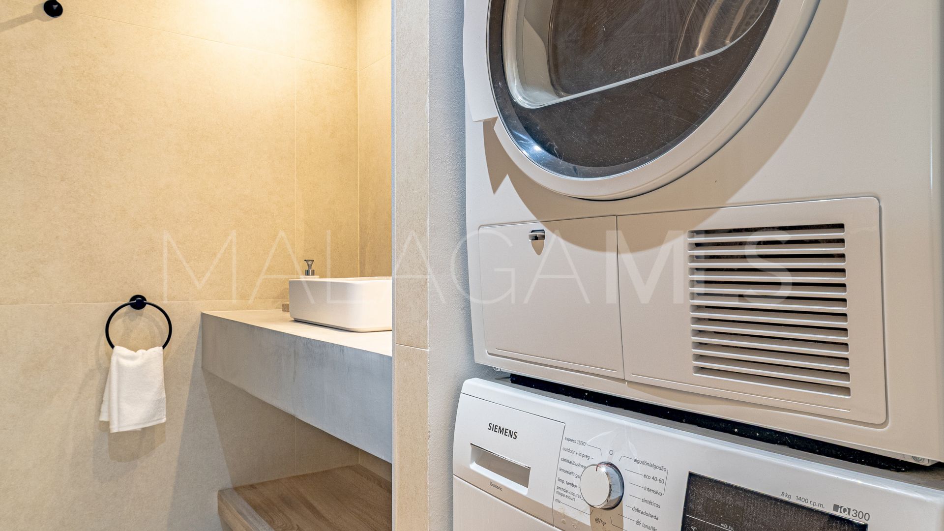 Apartamento for sale with 2 bedrooms in Magna Marbella