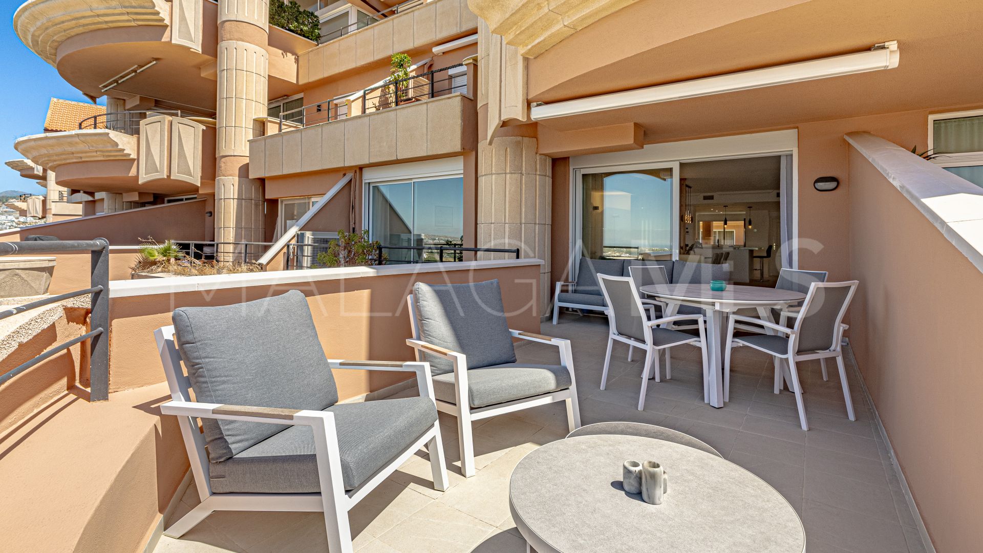 Apartamento for sale with 2 bedrooms in Magna Marbella