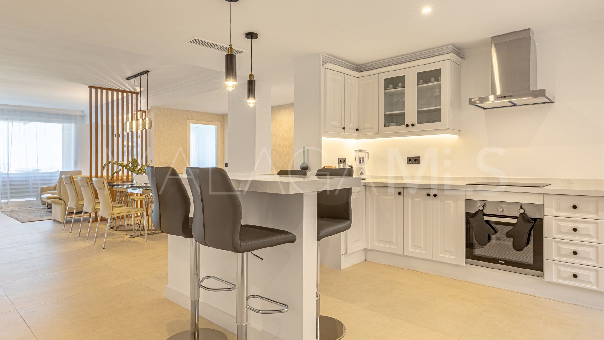 Apartamento for sale with 2 bedrooms in Magna Marbella