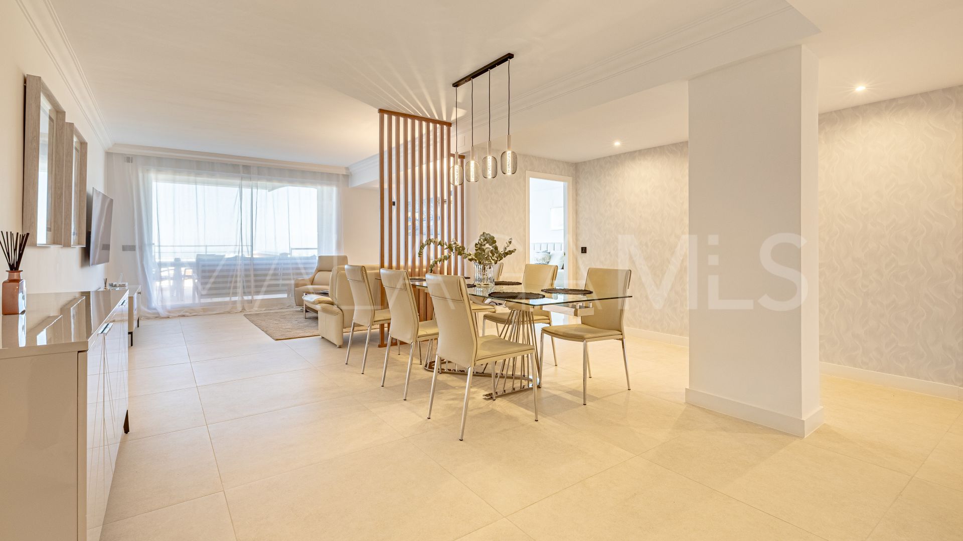 Apartamento for sale with 2 bedrooms in Magna Marbella