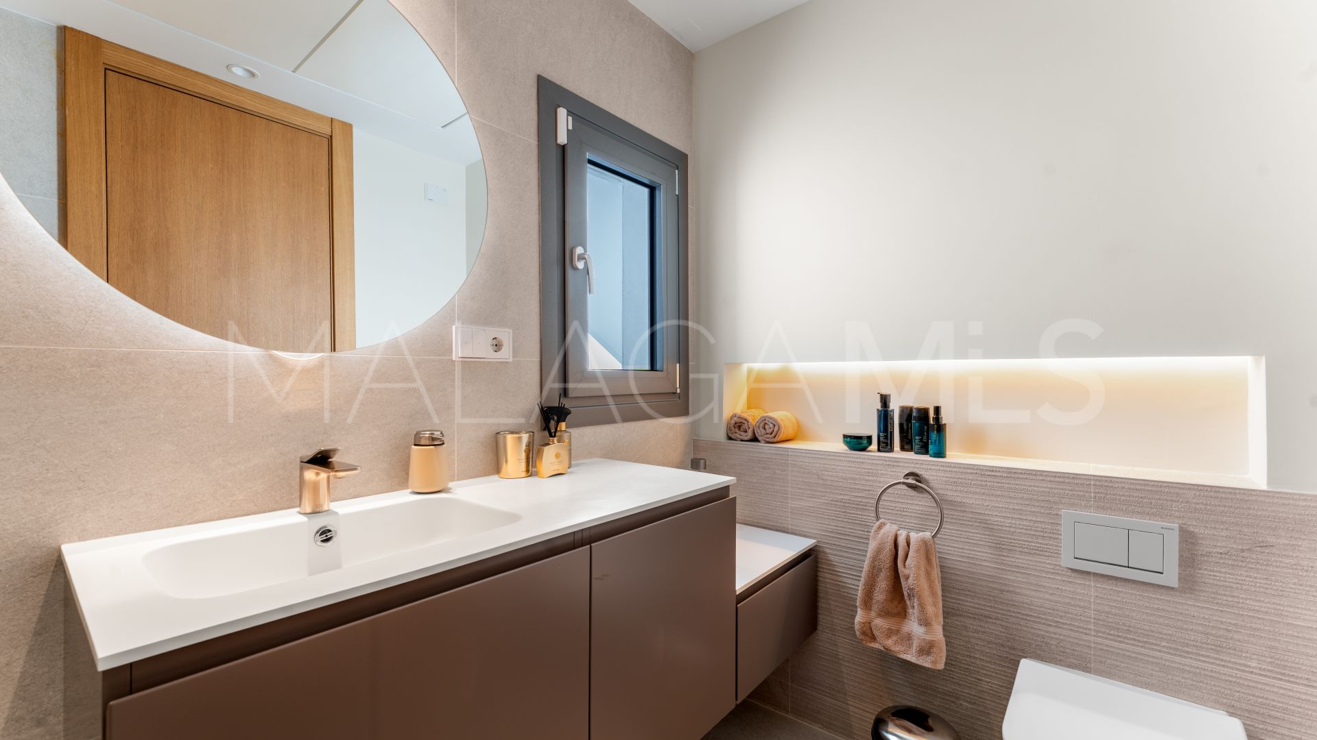 Tvåvånings takvåning for sale in Real de La Quinta