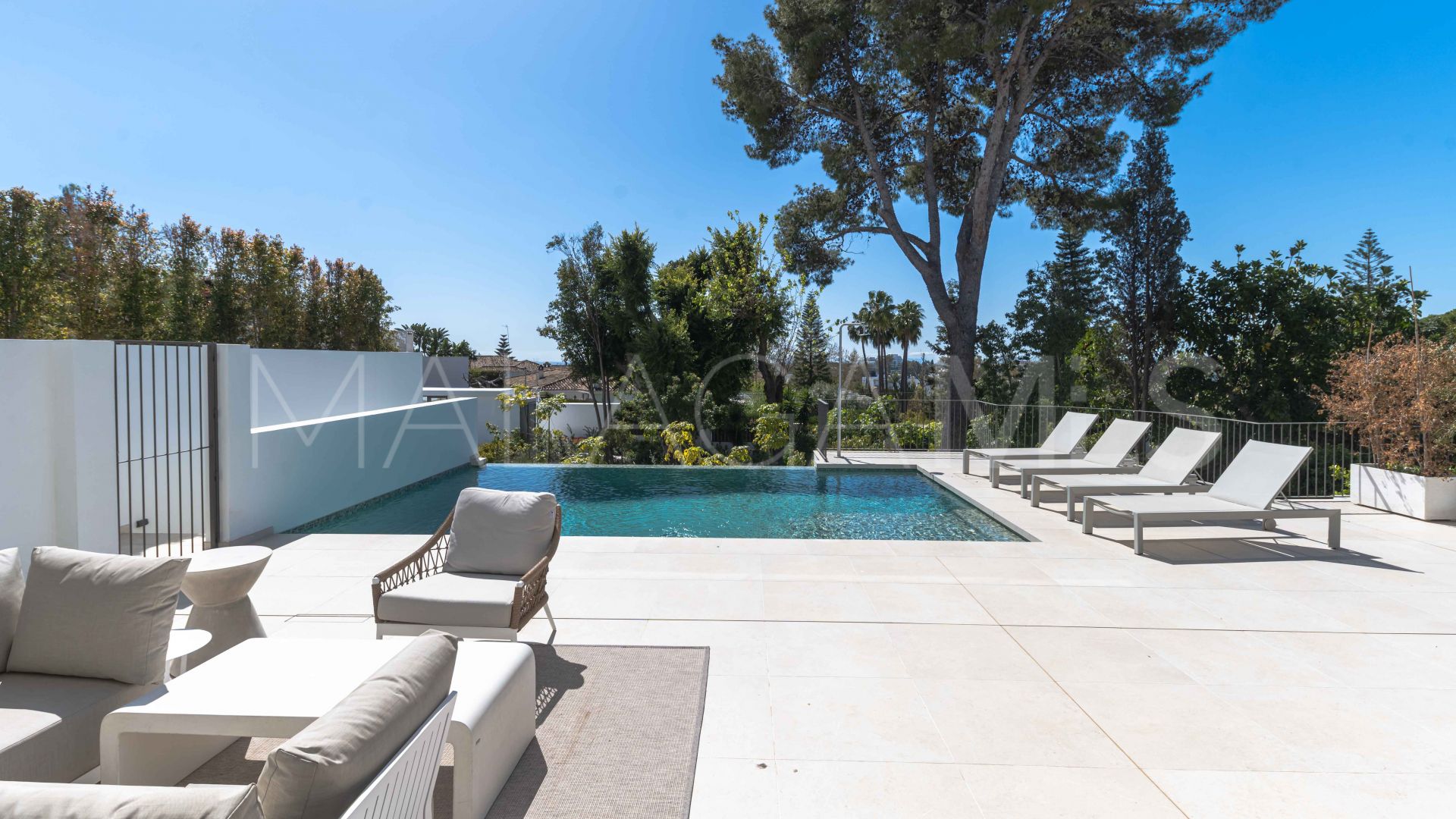 Villa for sale in San Pedro de Alcantara