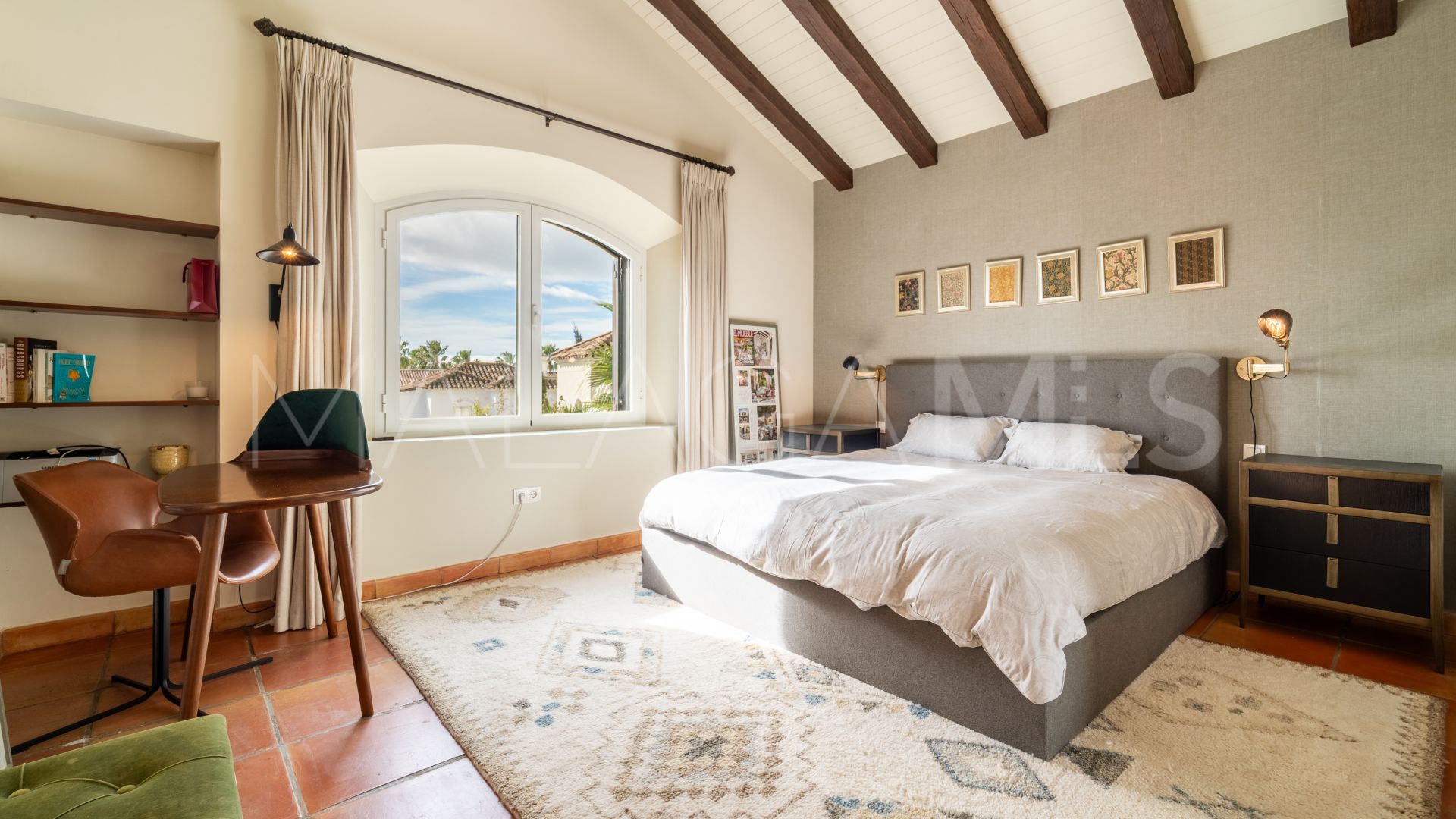 Villa for sale in El Higueral