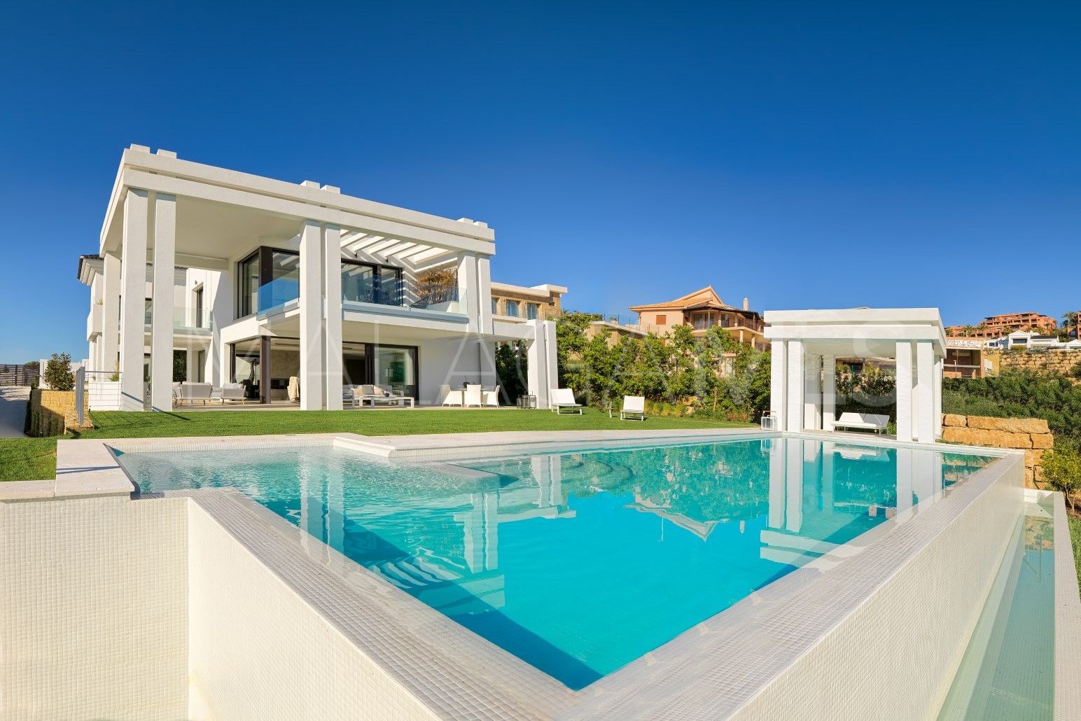 Villa for sale in Los Flamingos