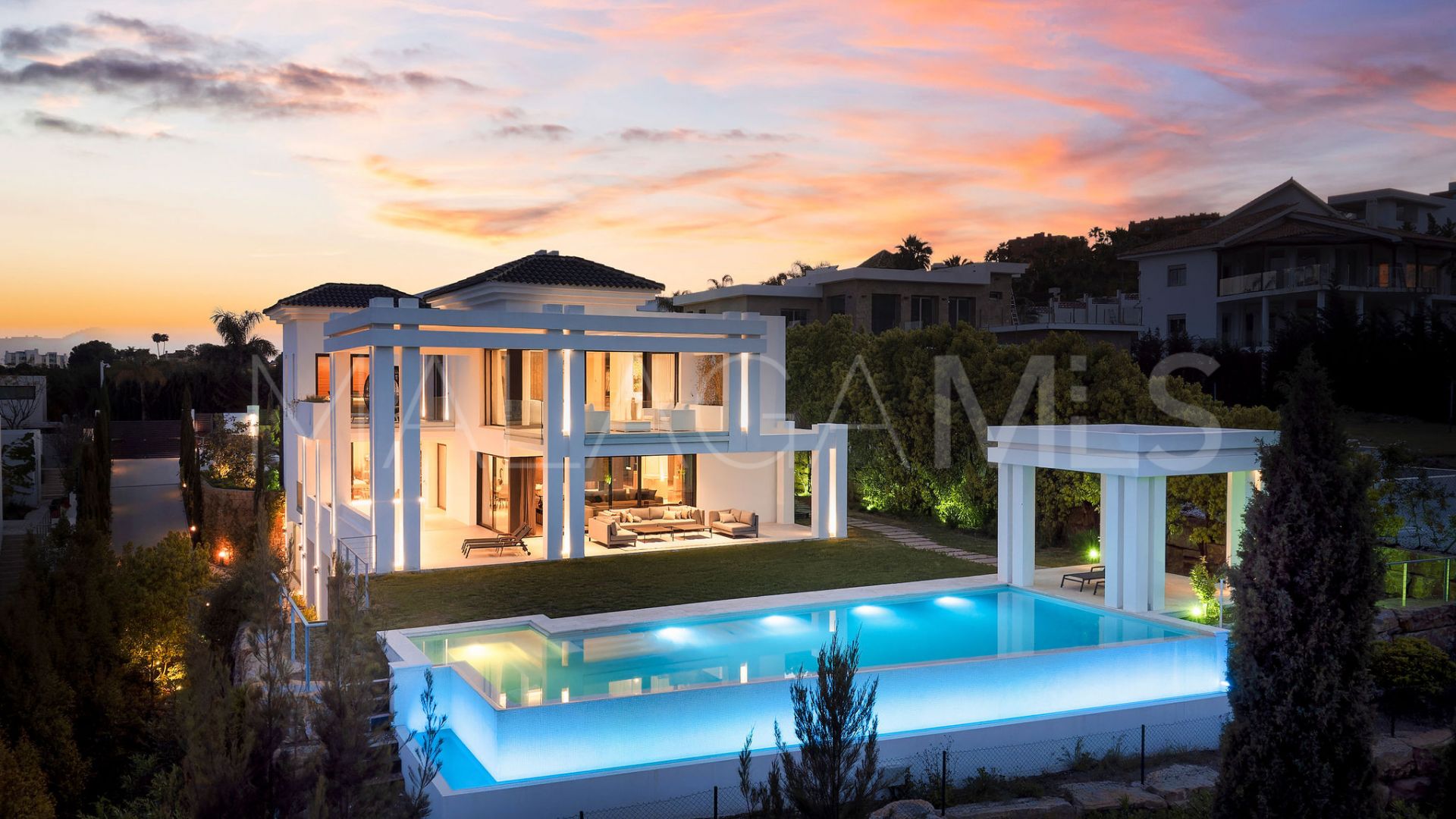 Villa for sale in Los Flamingos