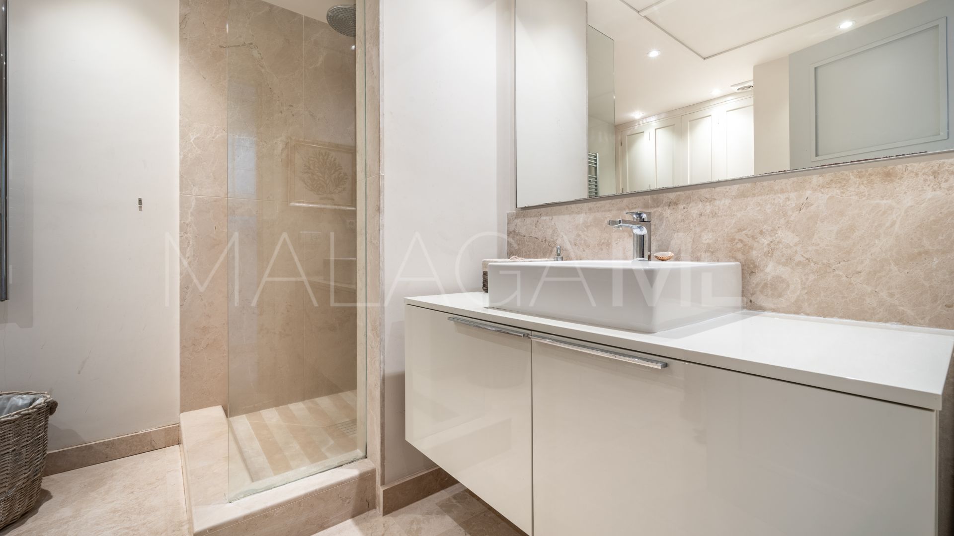 Appartement terrasse for sale in Puente Romano II