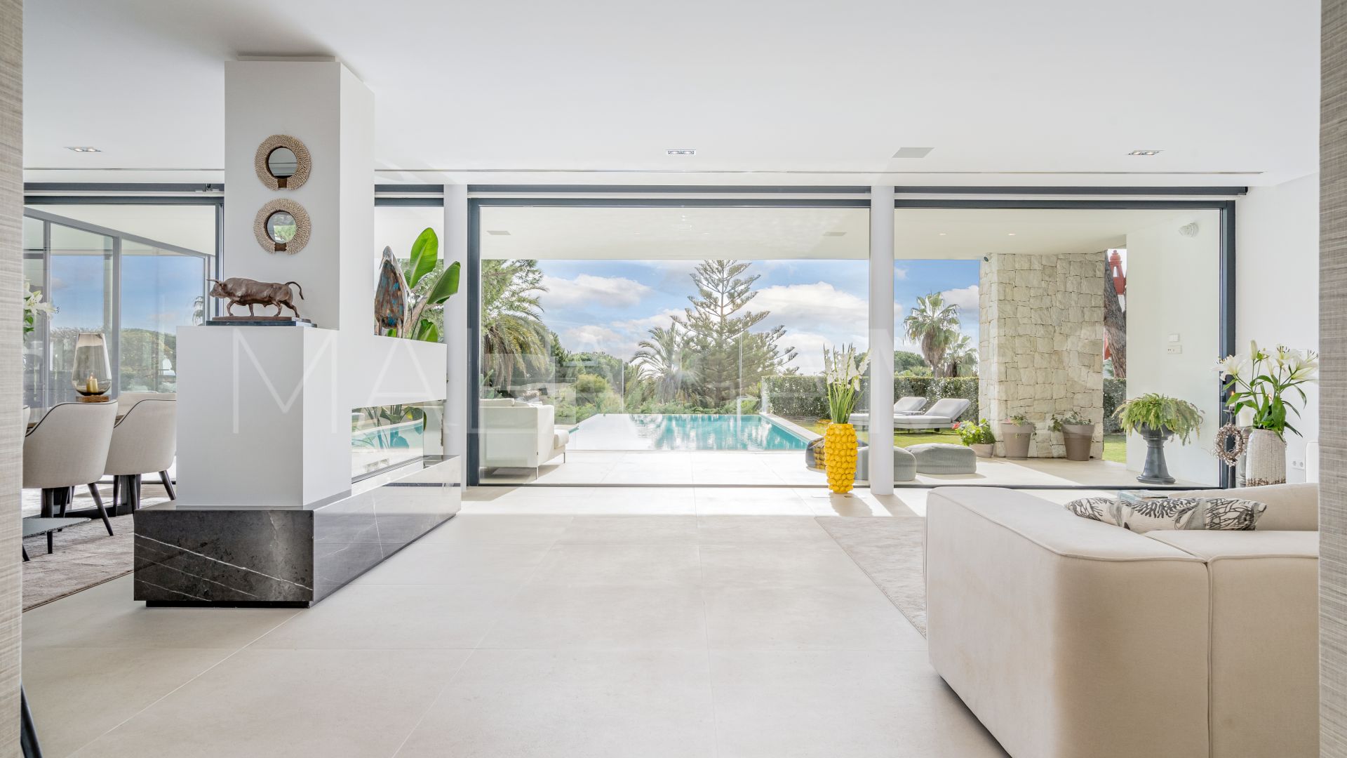 Villa for sale in Marbesa