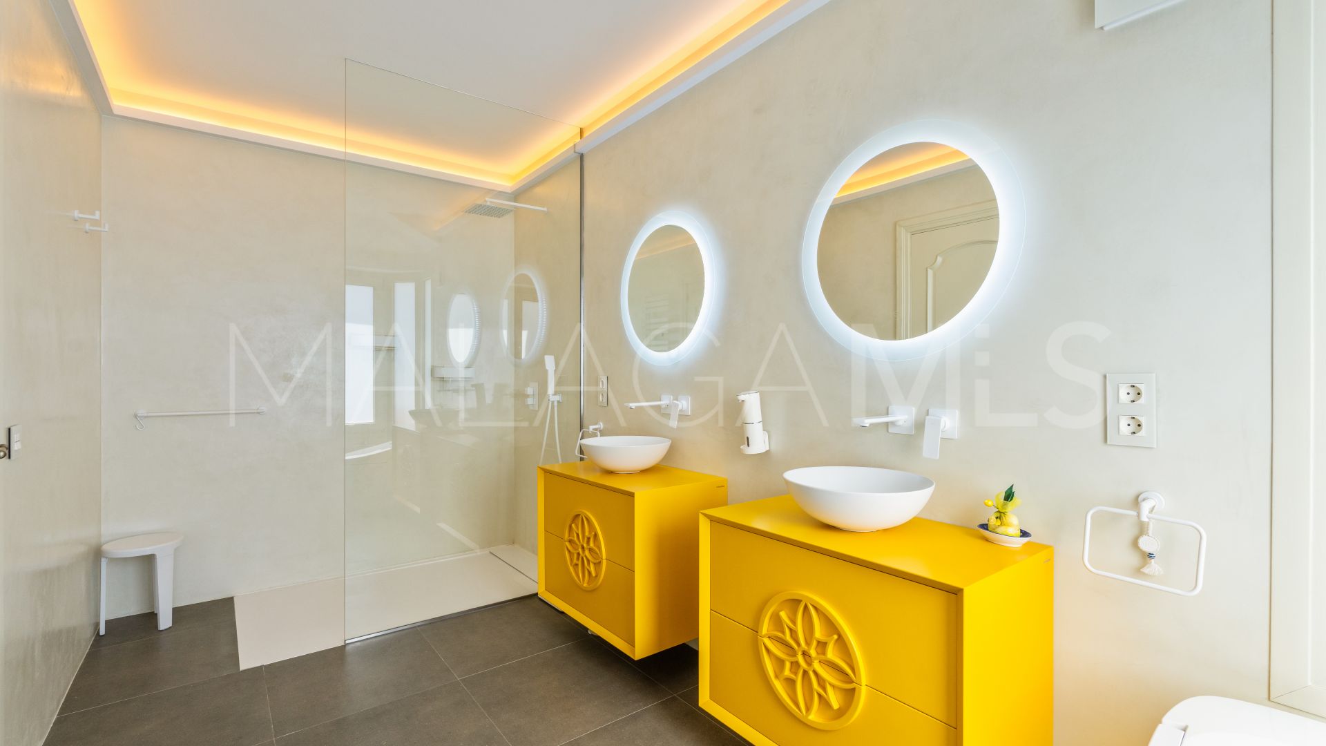 Villa a la venta in Monte Biarritz de 4 bedrooms