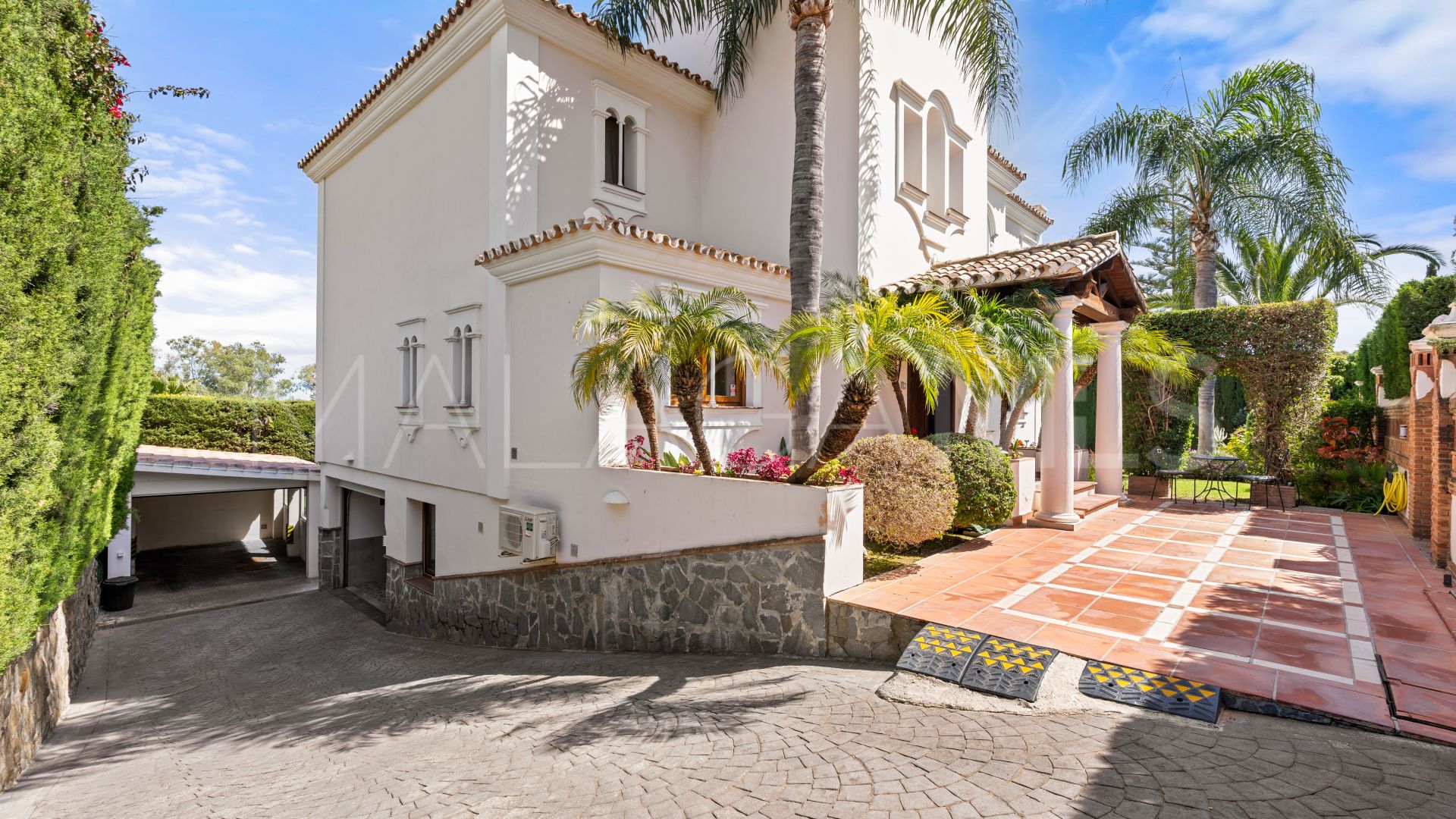 Villa a la venta in Monte Biarritz de 4 bedrooms