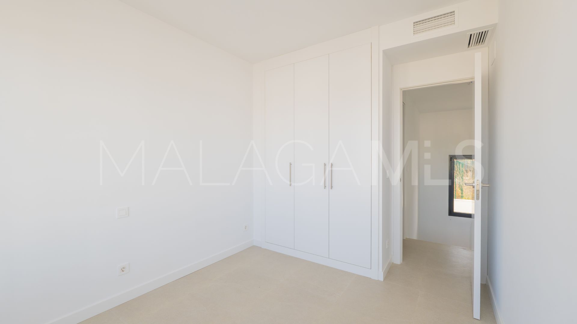 For sale 4 bedrooms semi detached villa in Atalaya