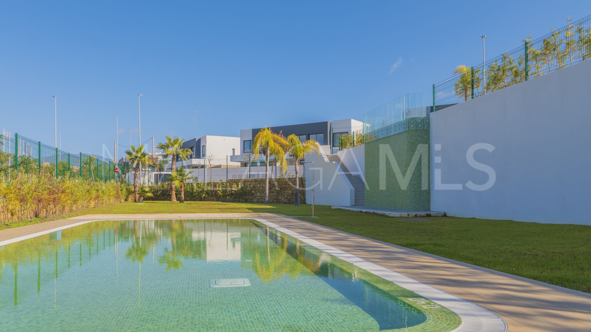 For sale 4 bedrooms semi detached villa in Atalaya