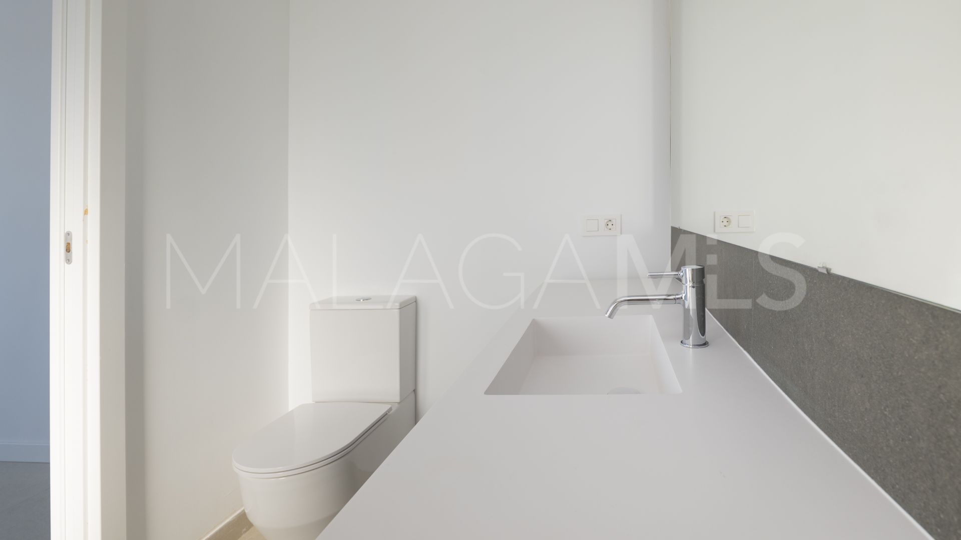 For sale 4 bedrooms semi detached villa in Atalaya