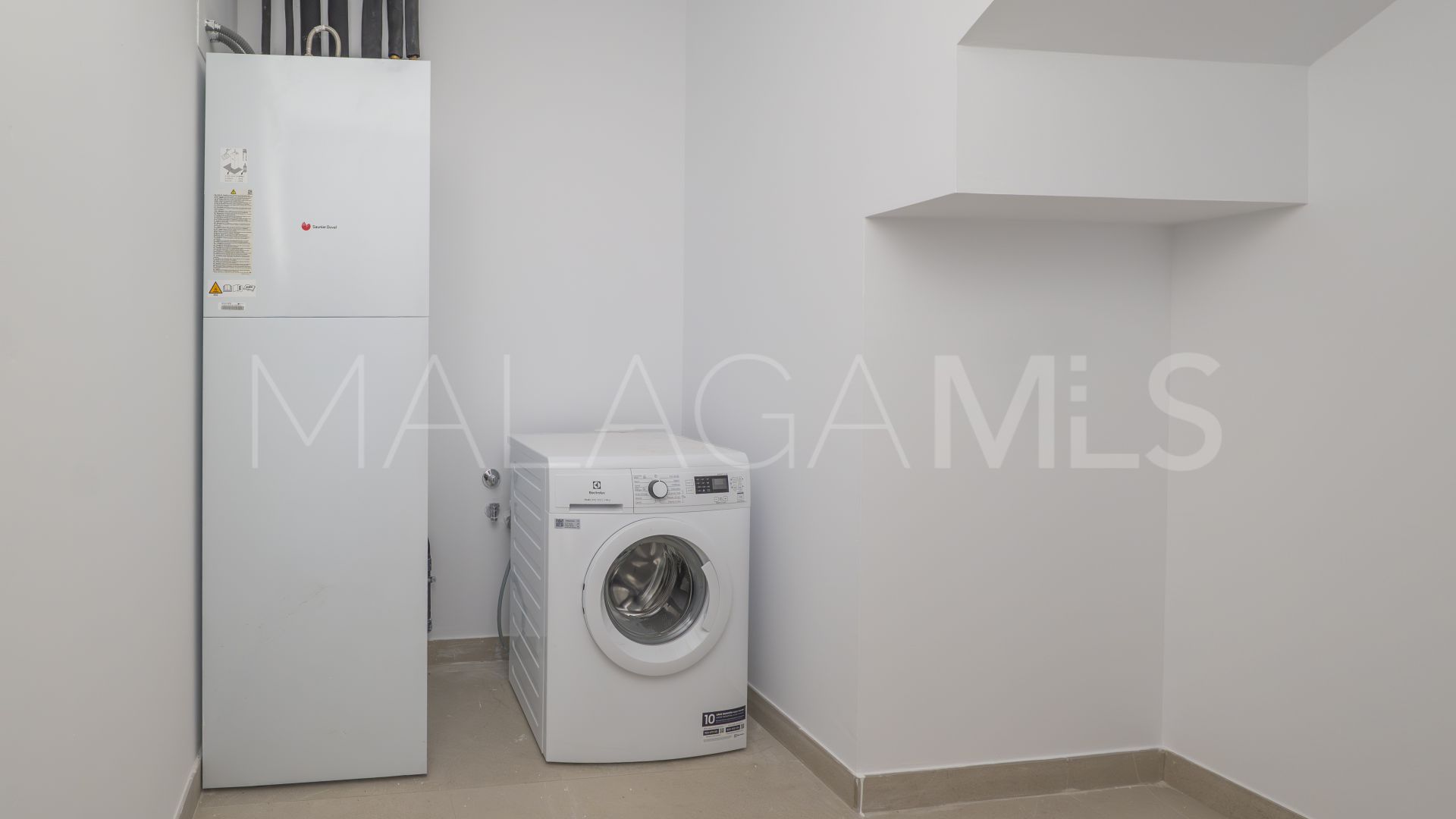 For sale 4 bedrooms semi detached villa in Atalaya