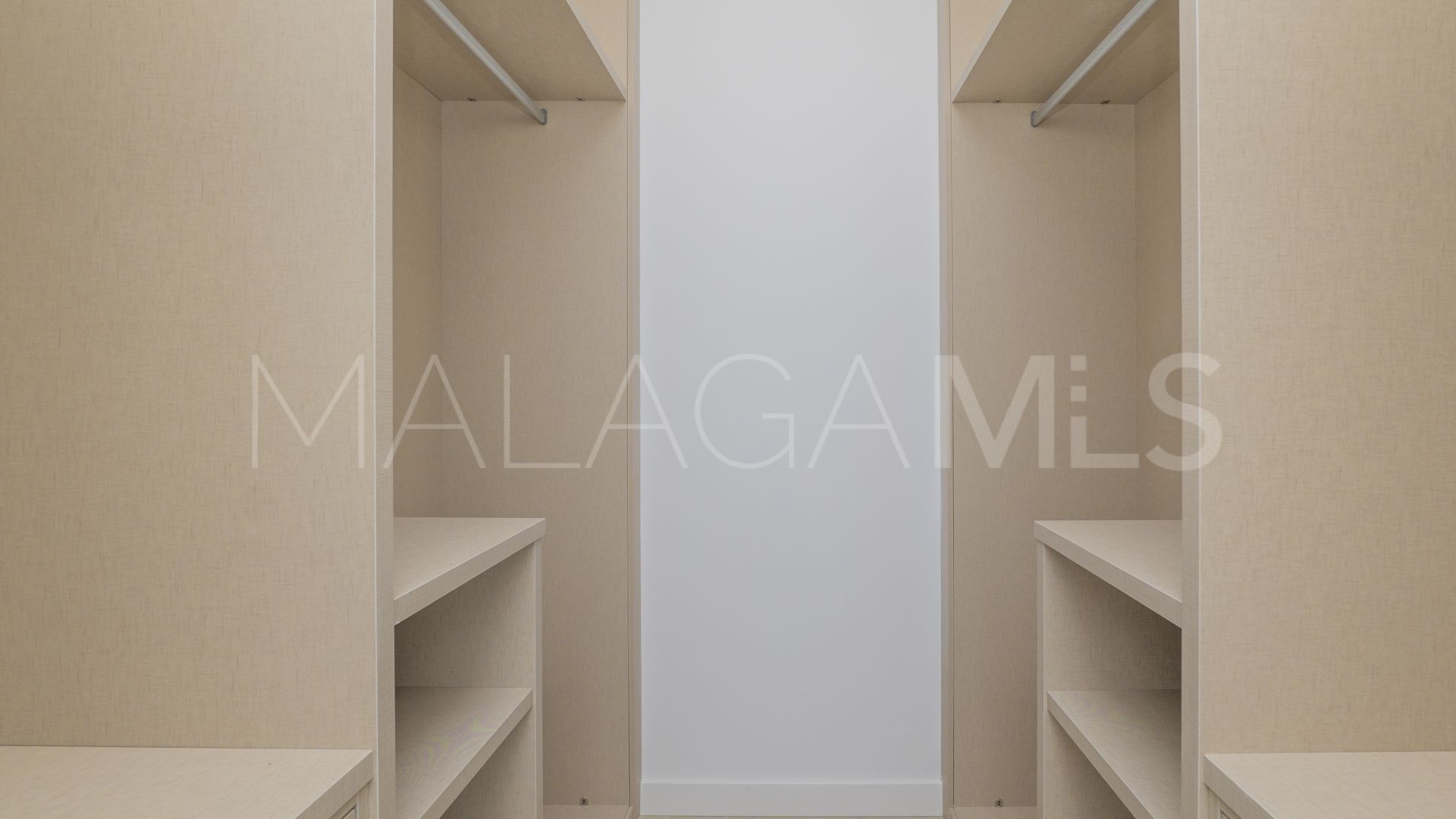 For sale 4 bedrooms semi detached villa in Atalaya