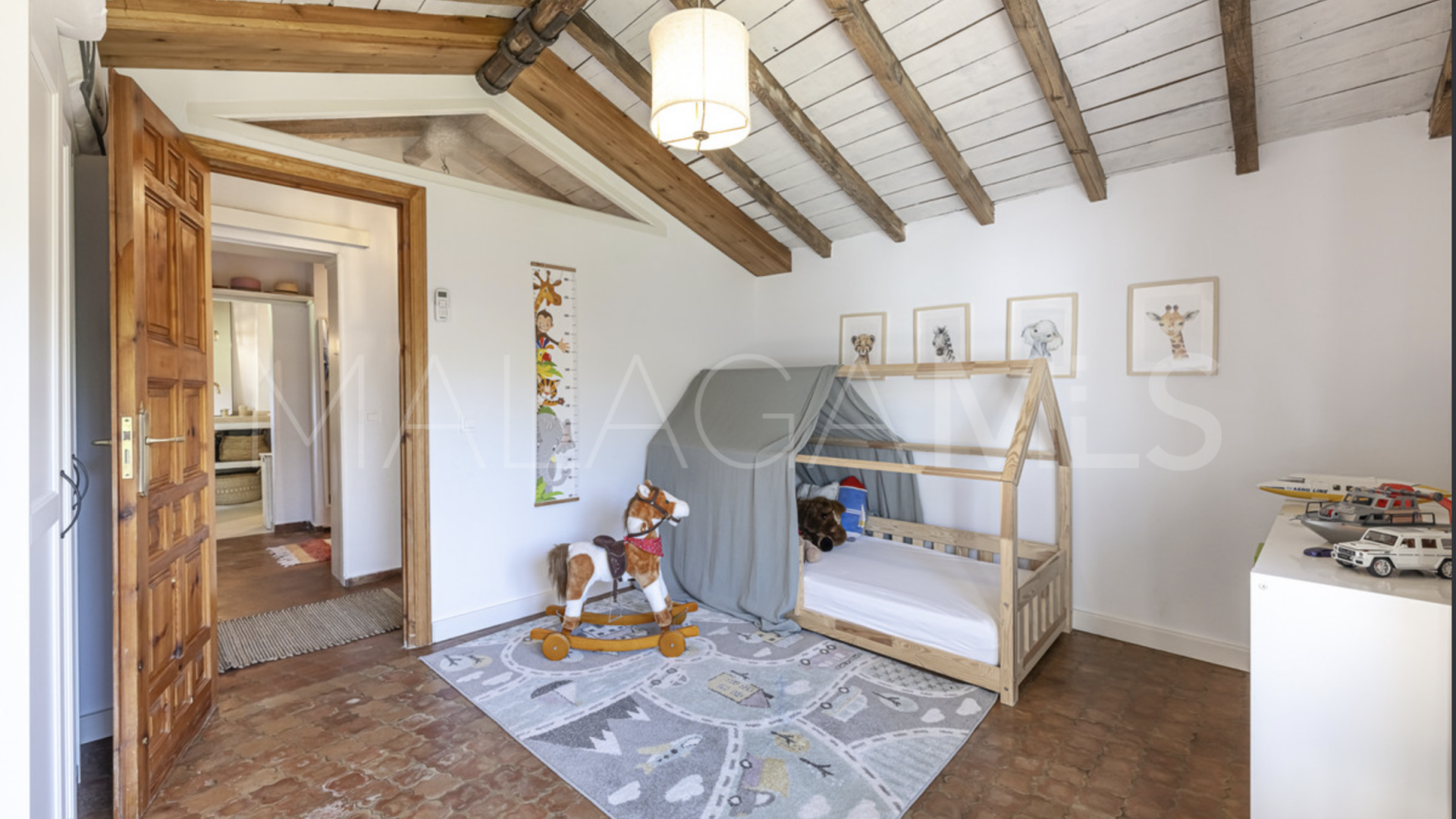 Villa for sale in Guadalmina Alta