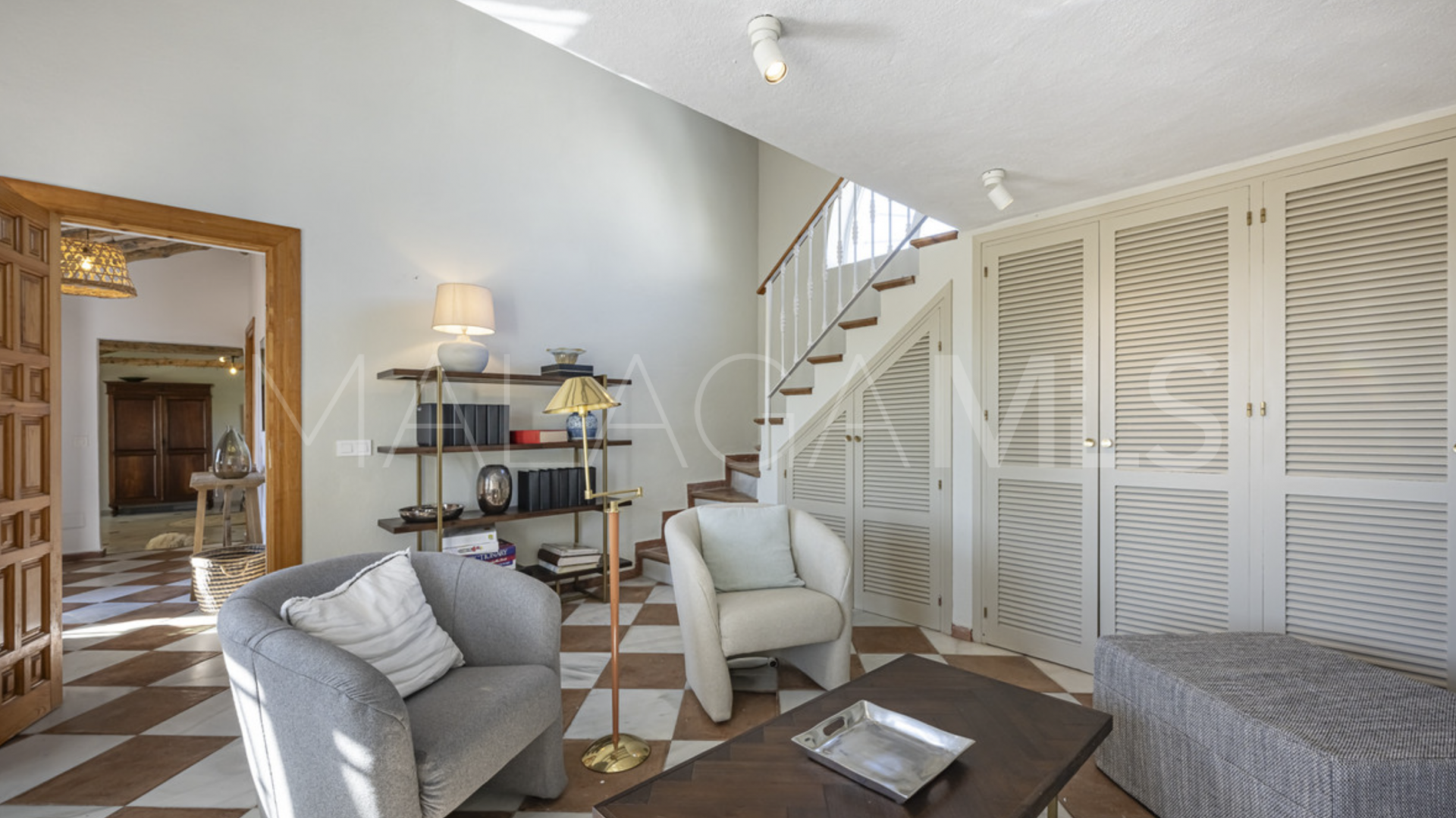 Villa for sale in Guadalmina Alta