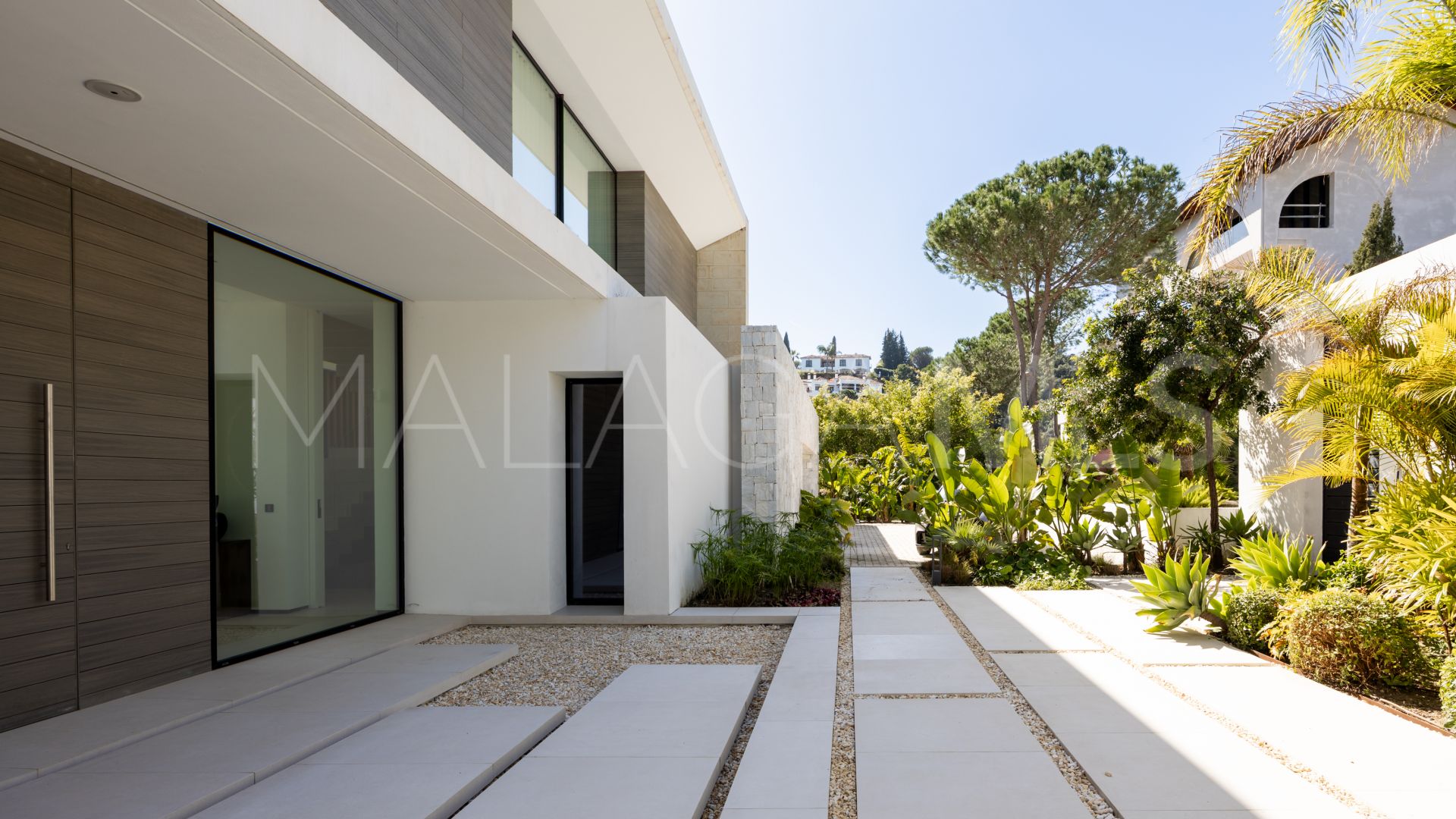 Villa for sale in El Madroñal