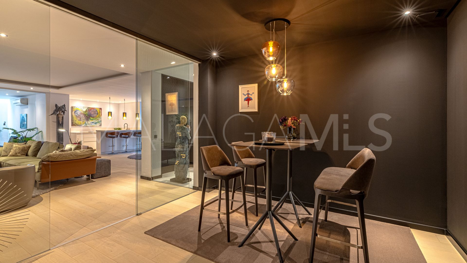 Villa for sale in Guadalmina Baja