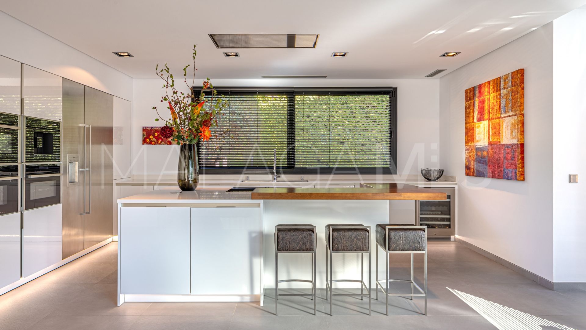 Villa for sale in Guadalmina Baja