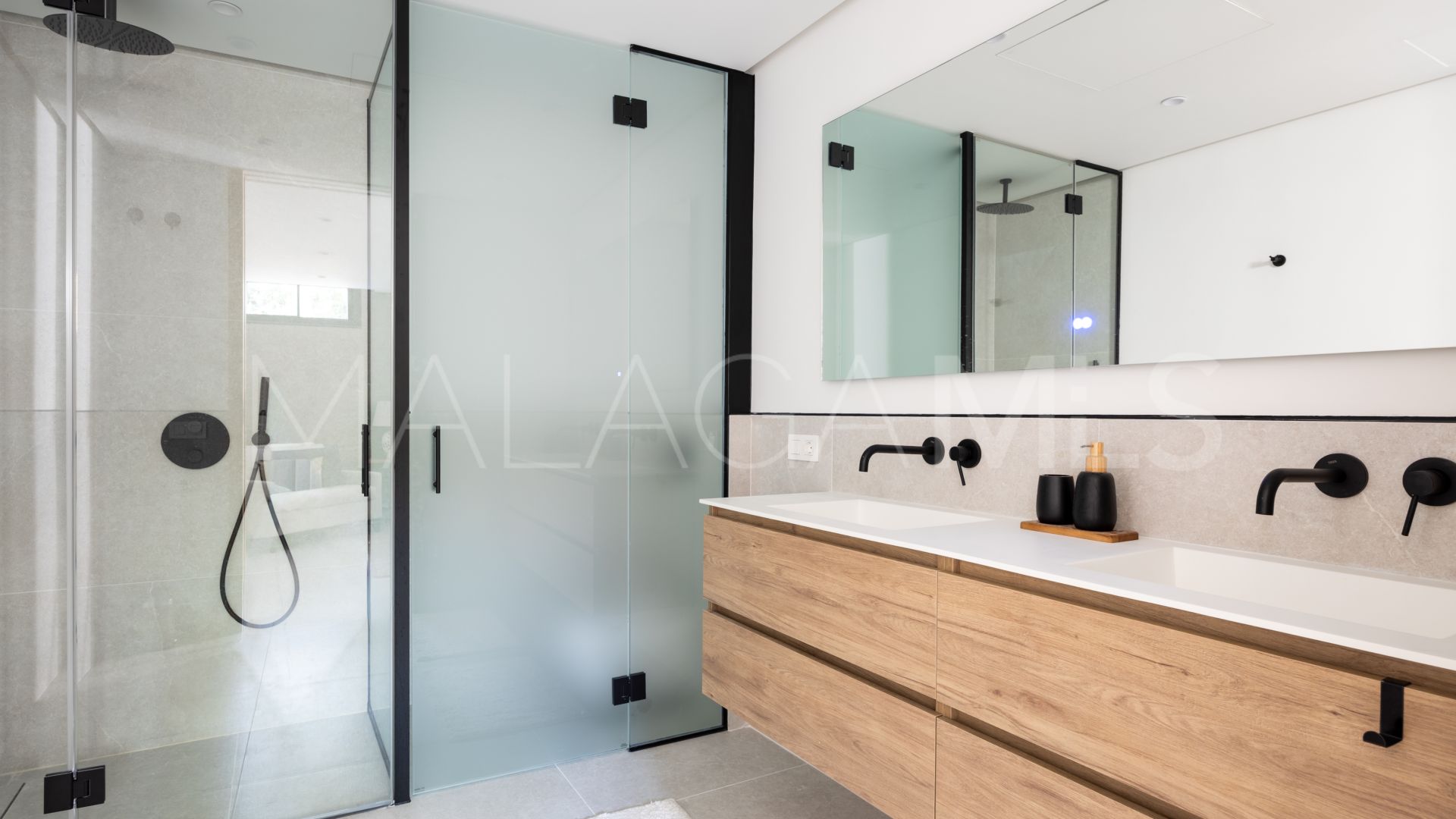 Villa for sale in Los Flamingos