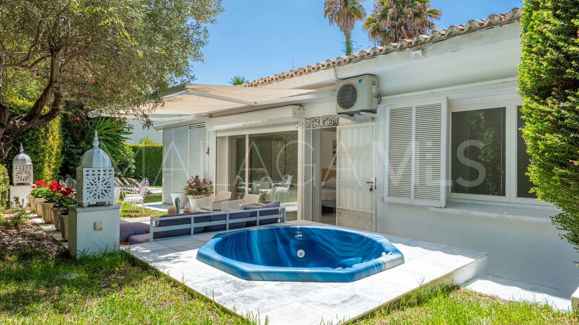 For sale Los Monteros semi detached villa with 7 bedrooms