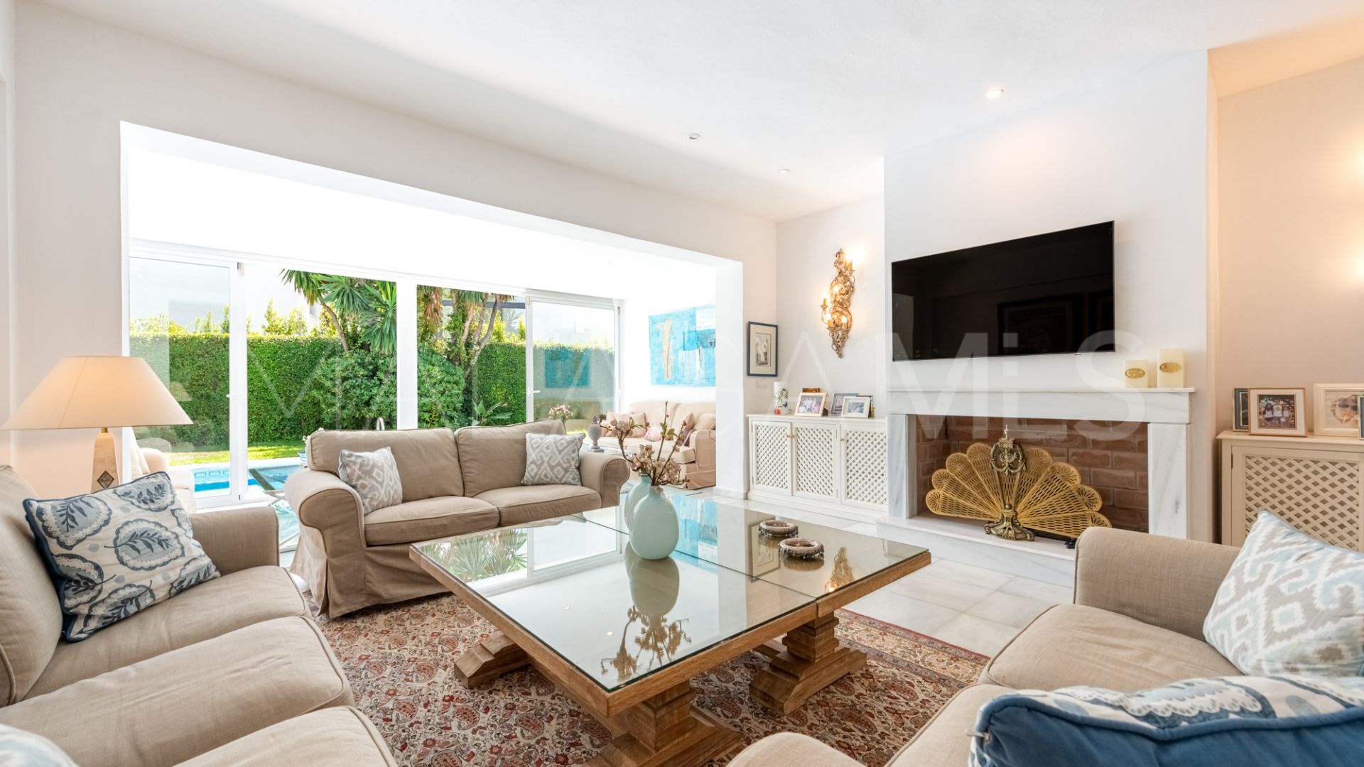 For sale Los Monteros semi detached villa with 7 bedrooms