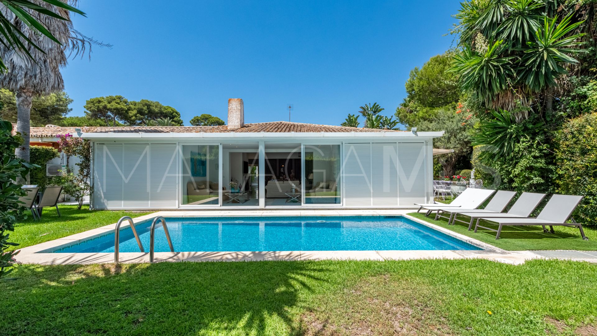 For sale Los Monteros semi detached villa with 7 bedrooms