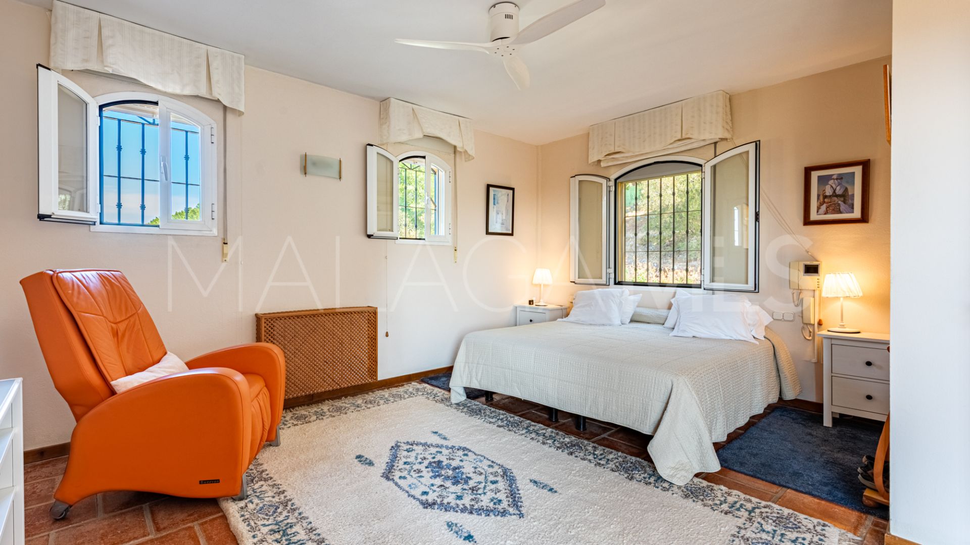 Villa for sale in Alhaurin de la Torre