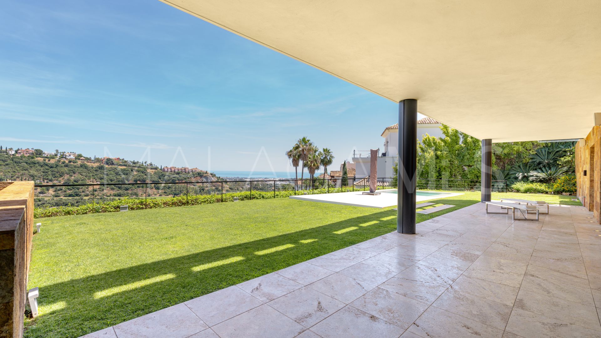 Villa for sale in Los Arqueros