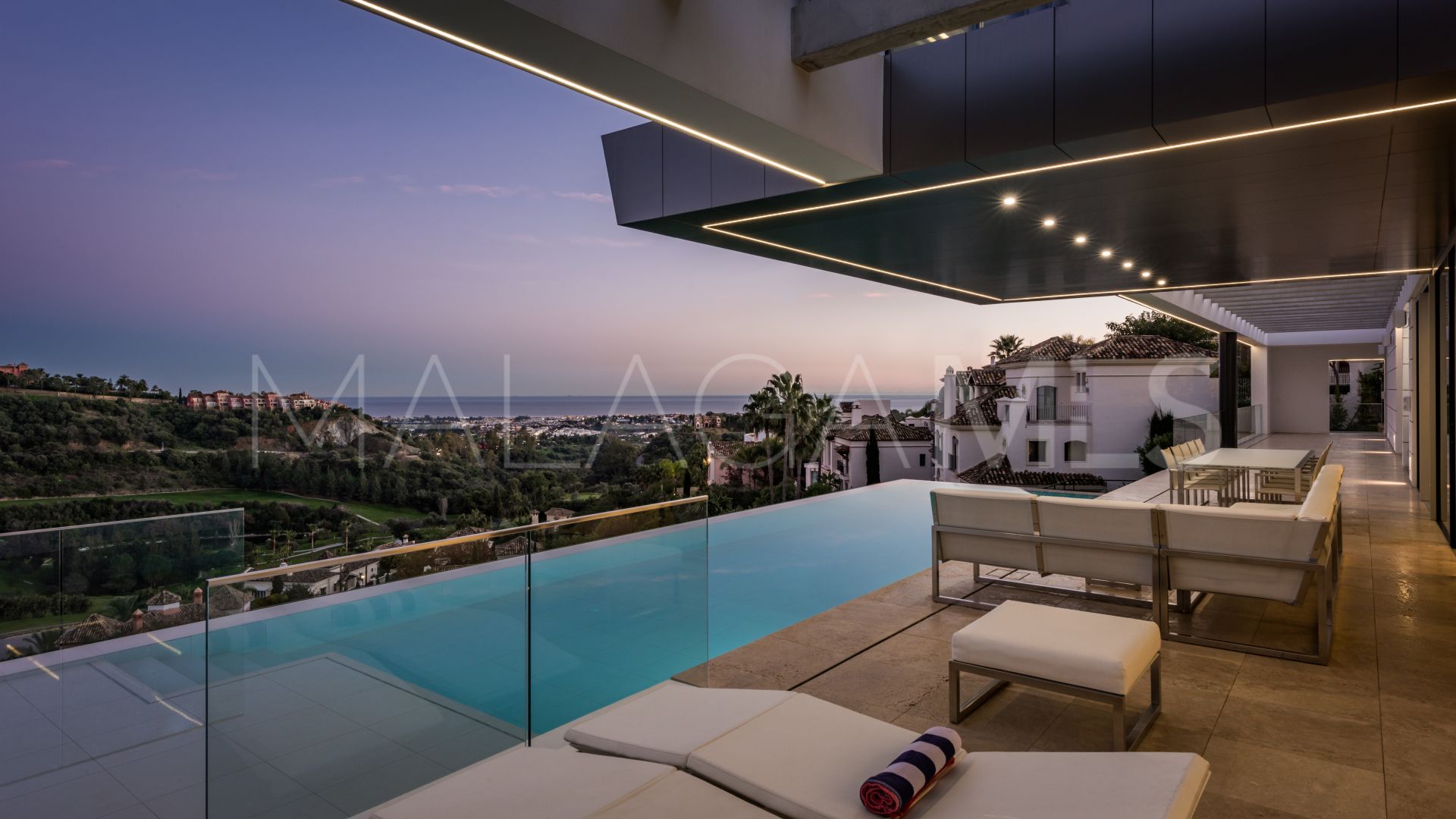 Villa for sale de 4 bedrooms in Los Arqueros