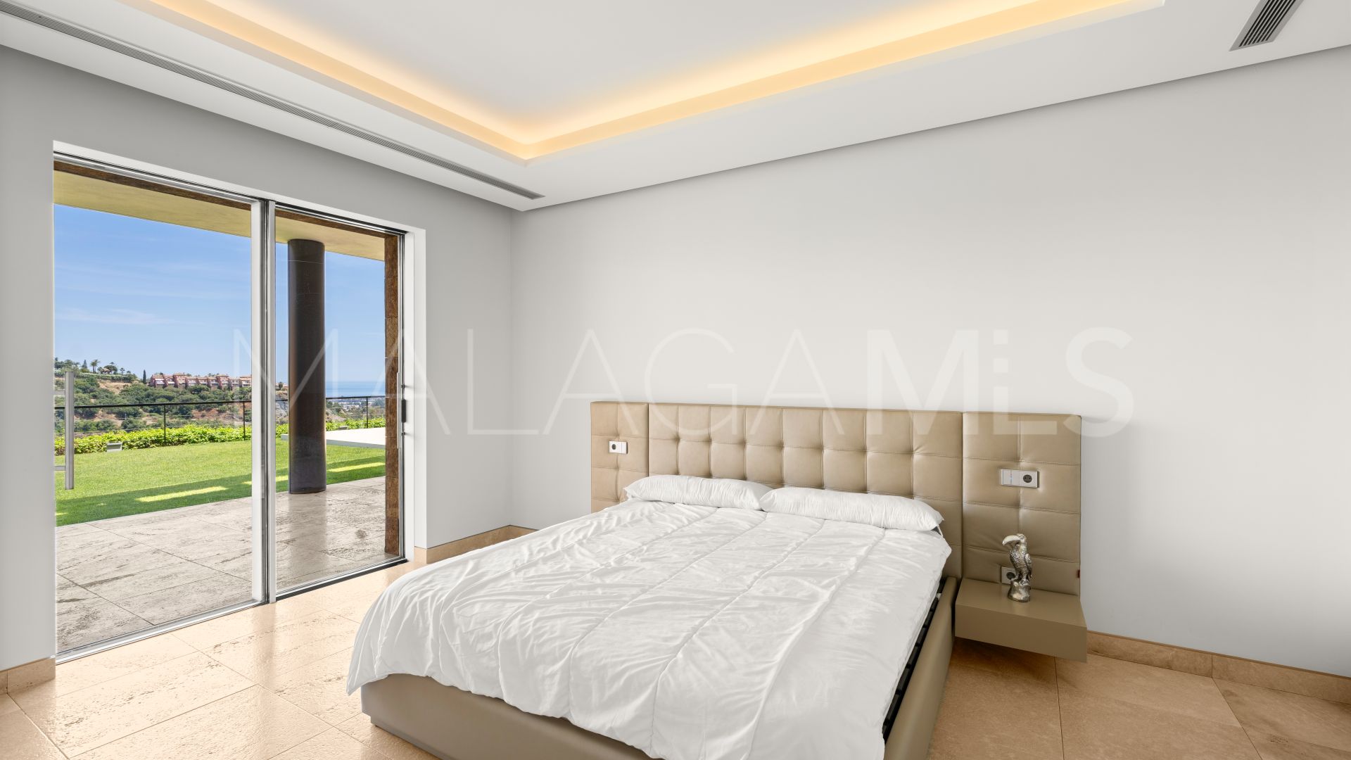 Villa for sale in Los Arqueros