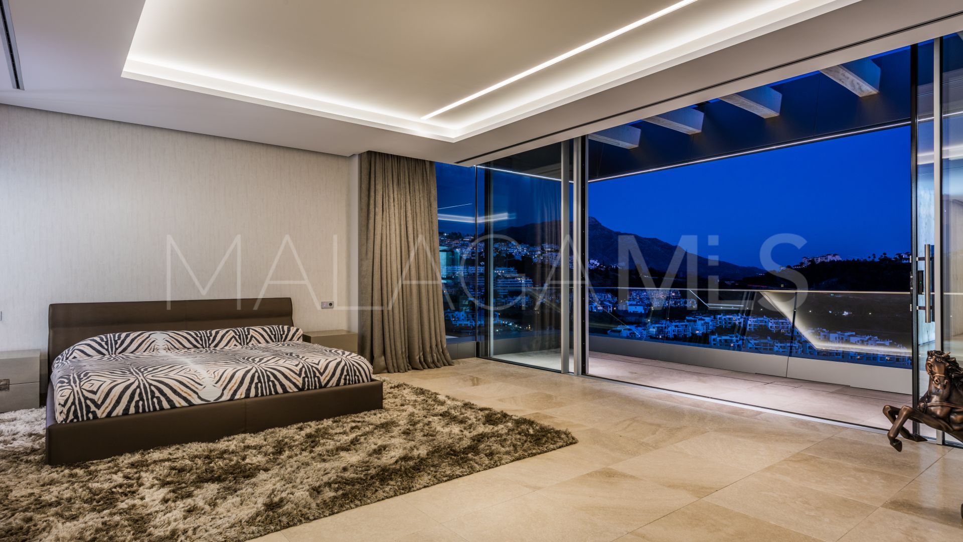 Villa for sale de 4 bedrooms in Los Arqueros