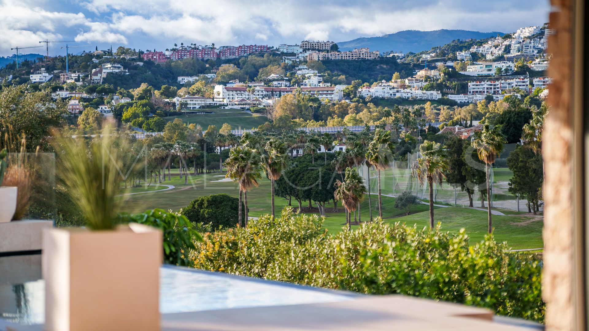 Villa for sale in Los Naranjos Golf