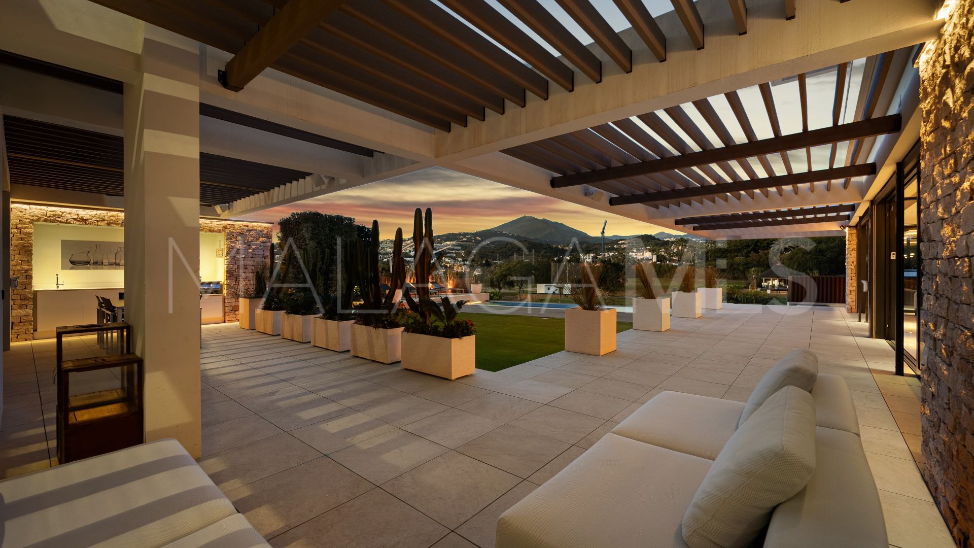 Villa for sale in Los Naranjos Golf