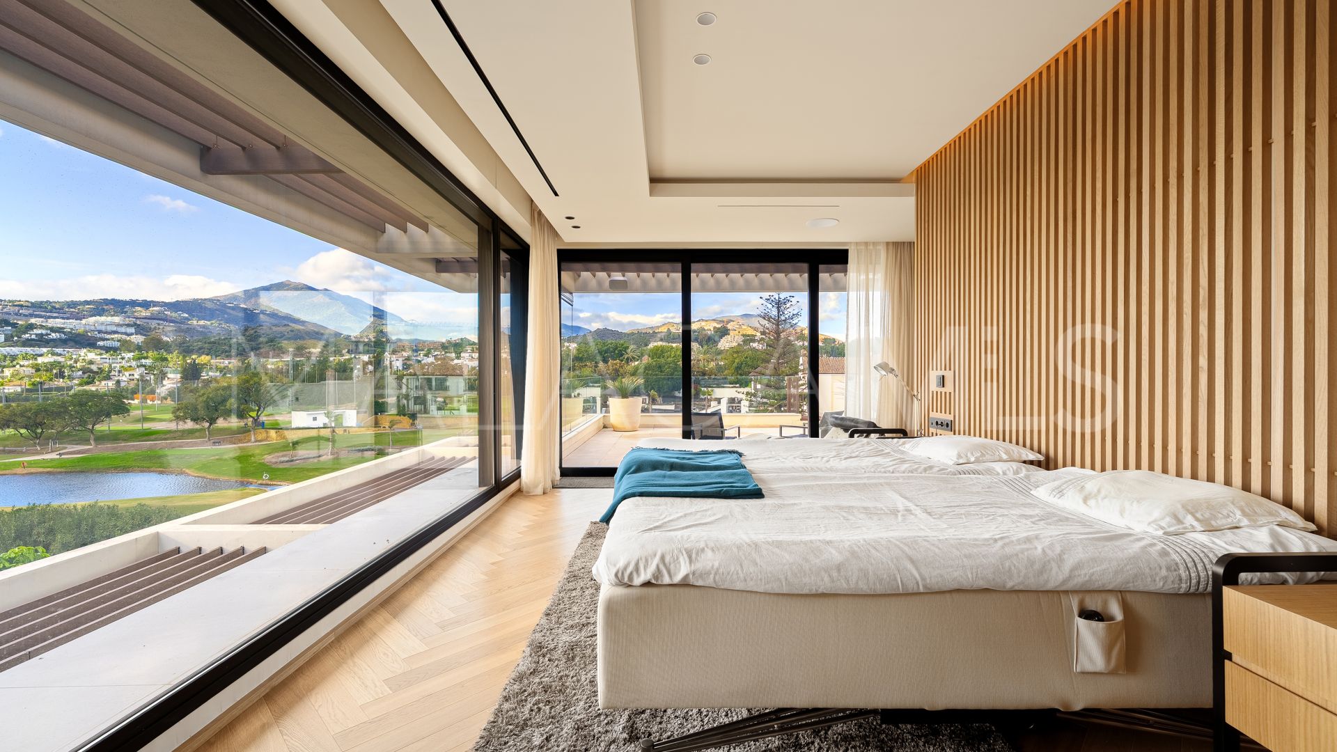 Villa for sale in Los Naranjos Golf