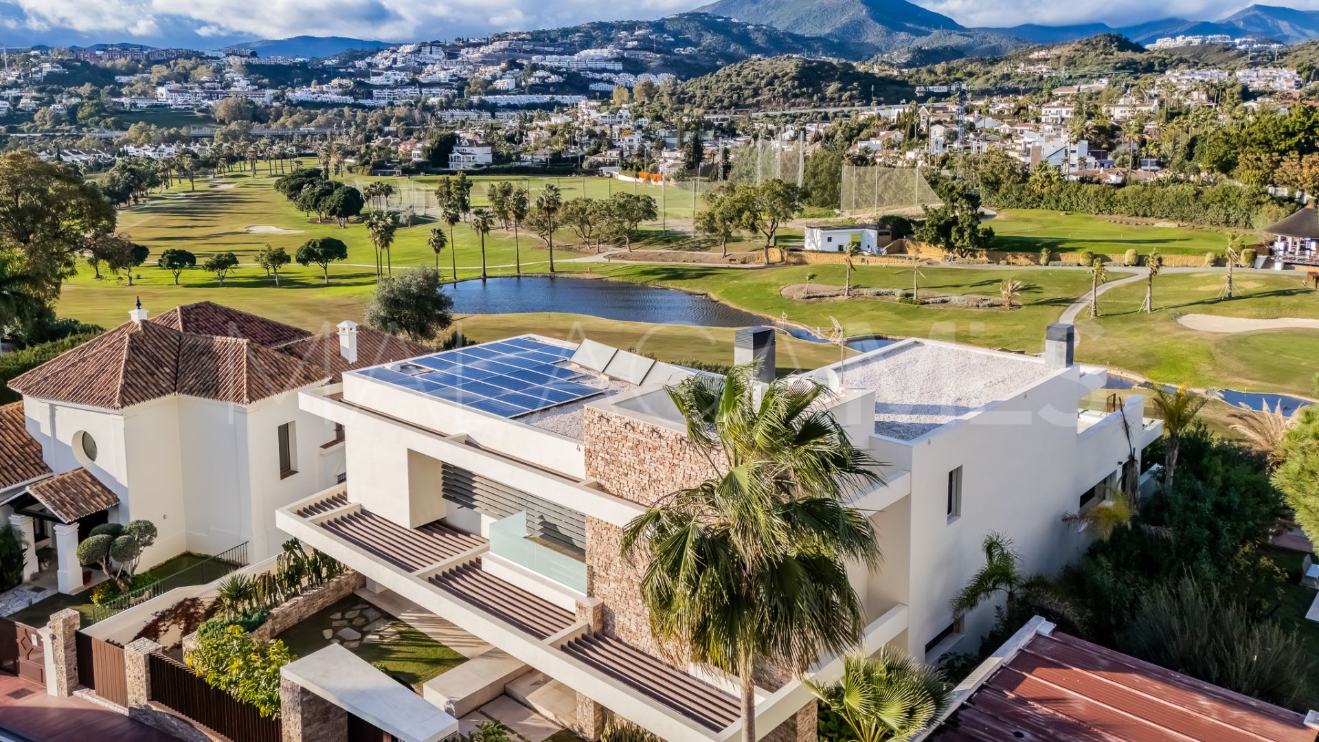Villa for sale in Los Naranjos Golf