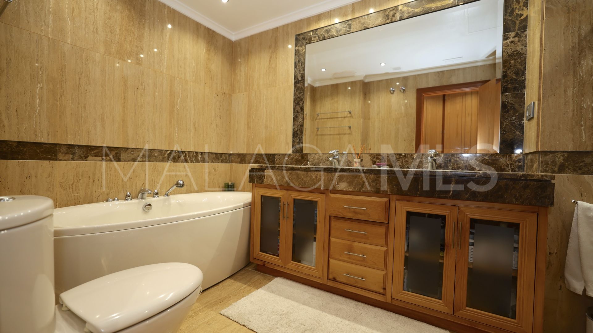 El Embrujo Banús 2 bedrooms apartment for sale