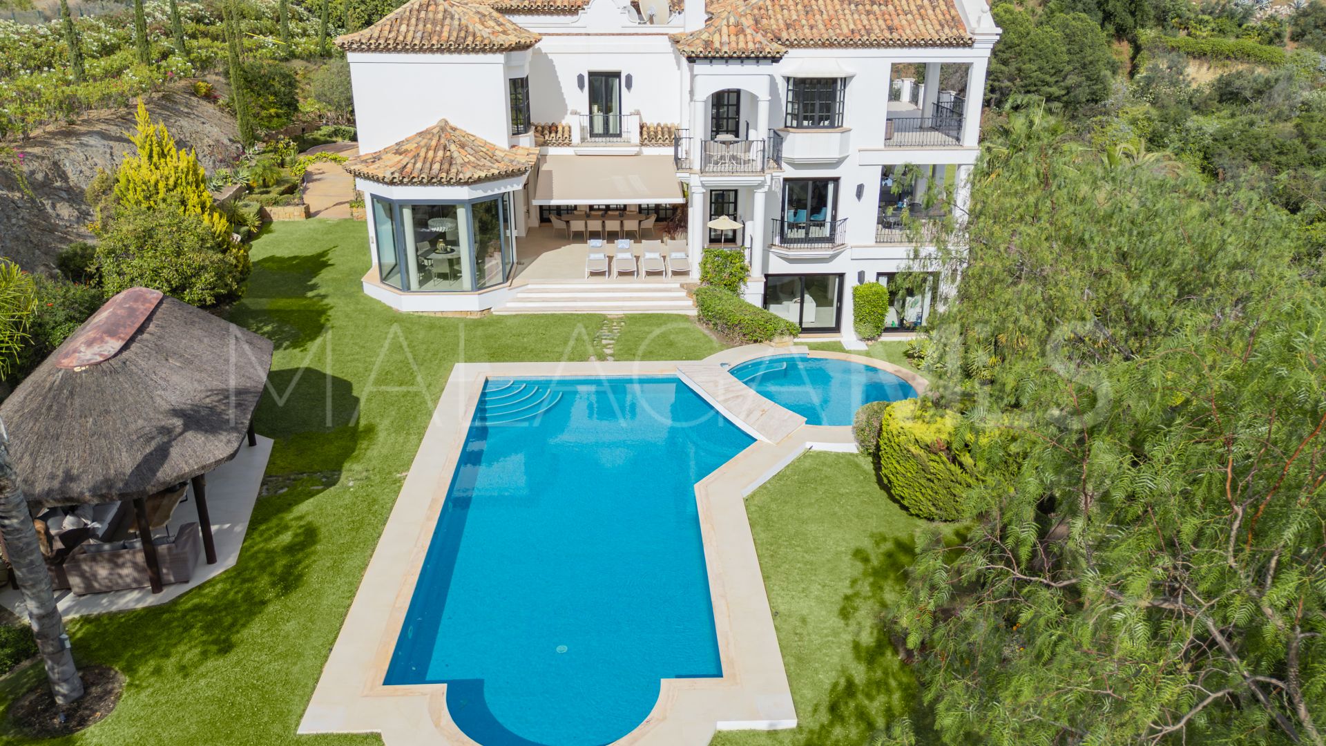 Se vende villa with 6 bedrooms in Marbella Hill Club