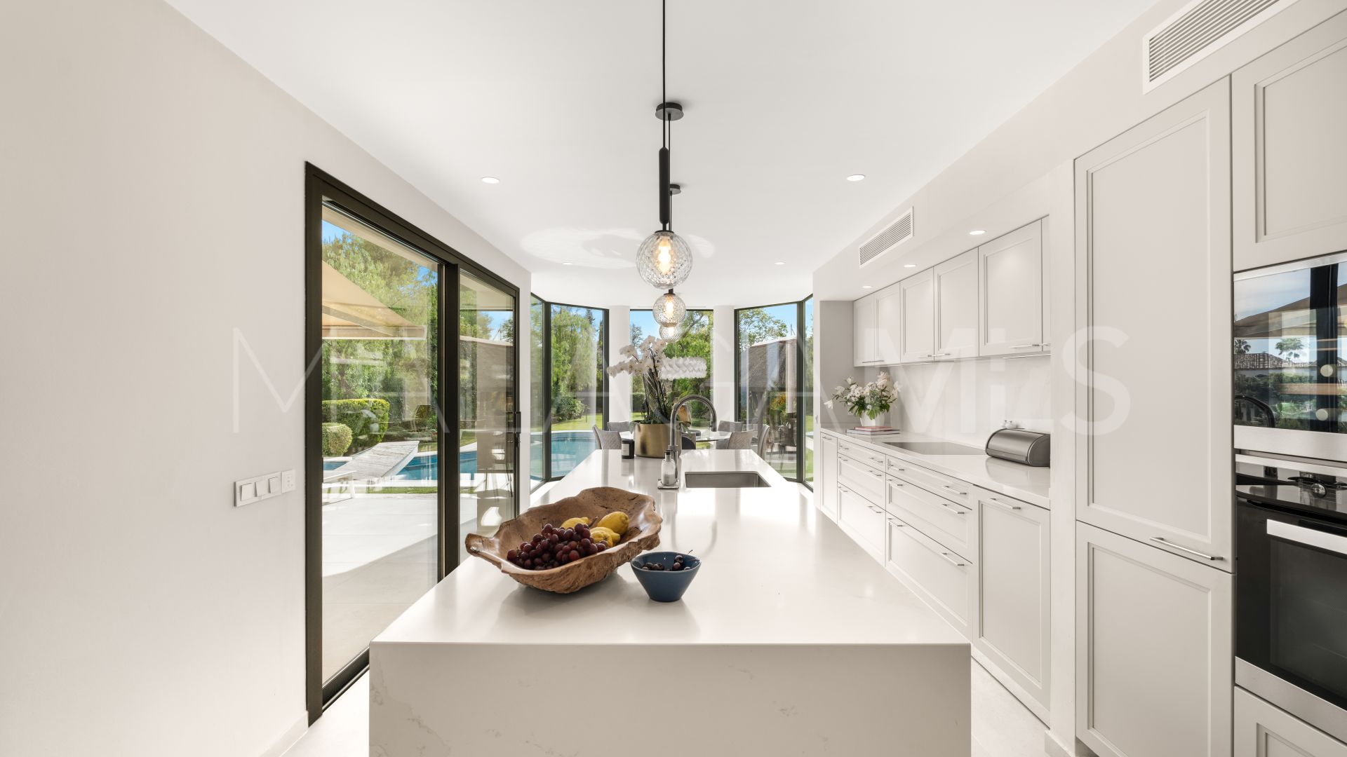 Se vende villa with 6 bedrooms in Marbella Hill Club