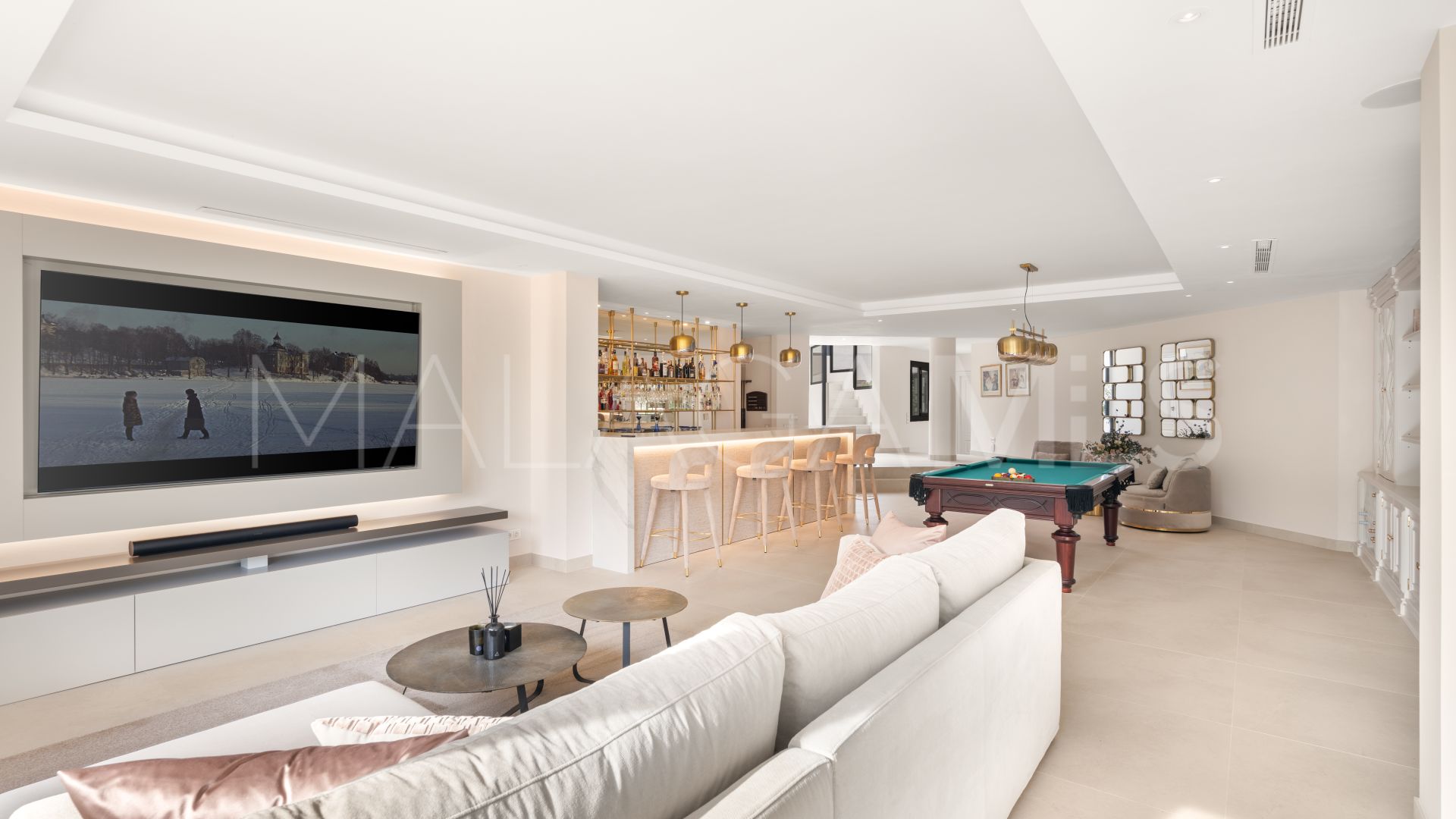 Se vende villa with 6 bedrooms in Marbella Hill Club