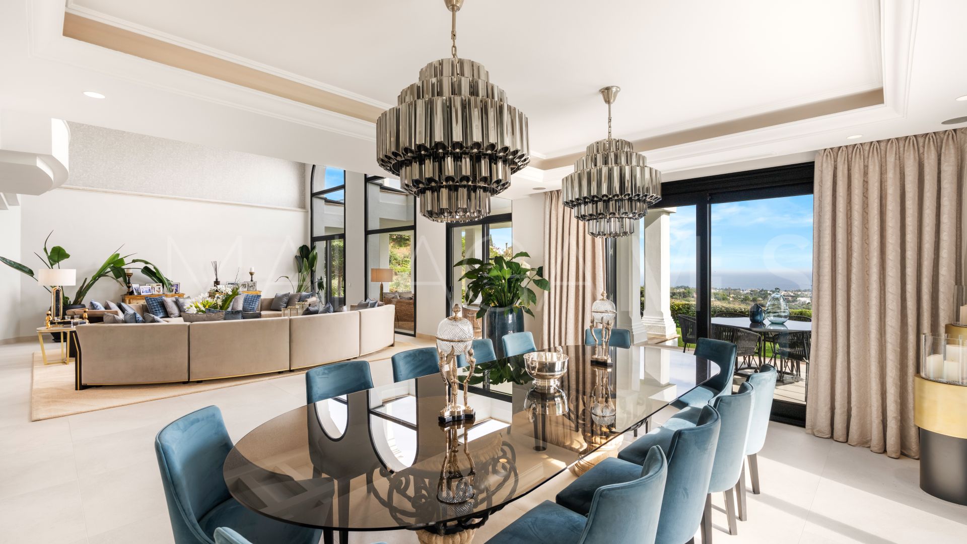 Se vende villa with 6 bedrooms in Marbella Hill Club