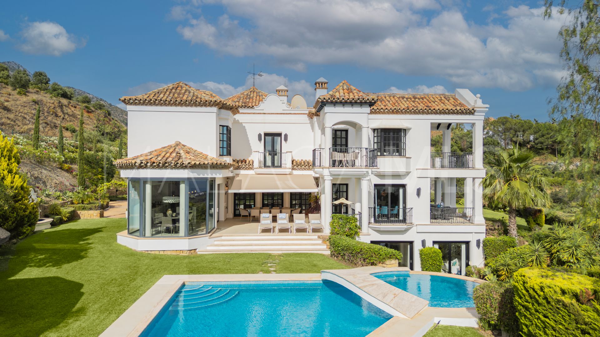 Se vende villa with 6 bedrooms in Marbella Hill Club