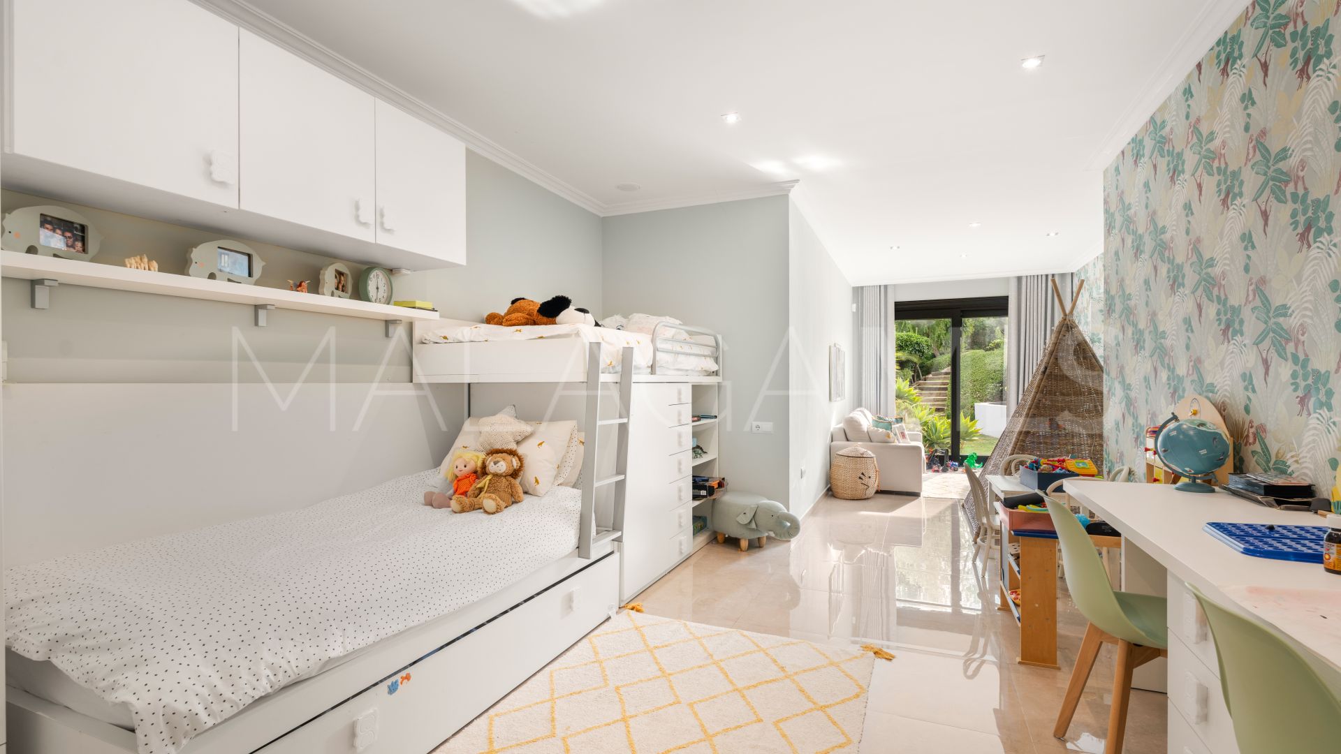 Se vende villa with 6 bedrooms in Marbella Hill Club